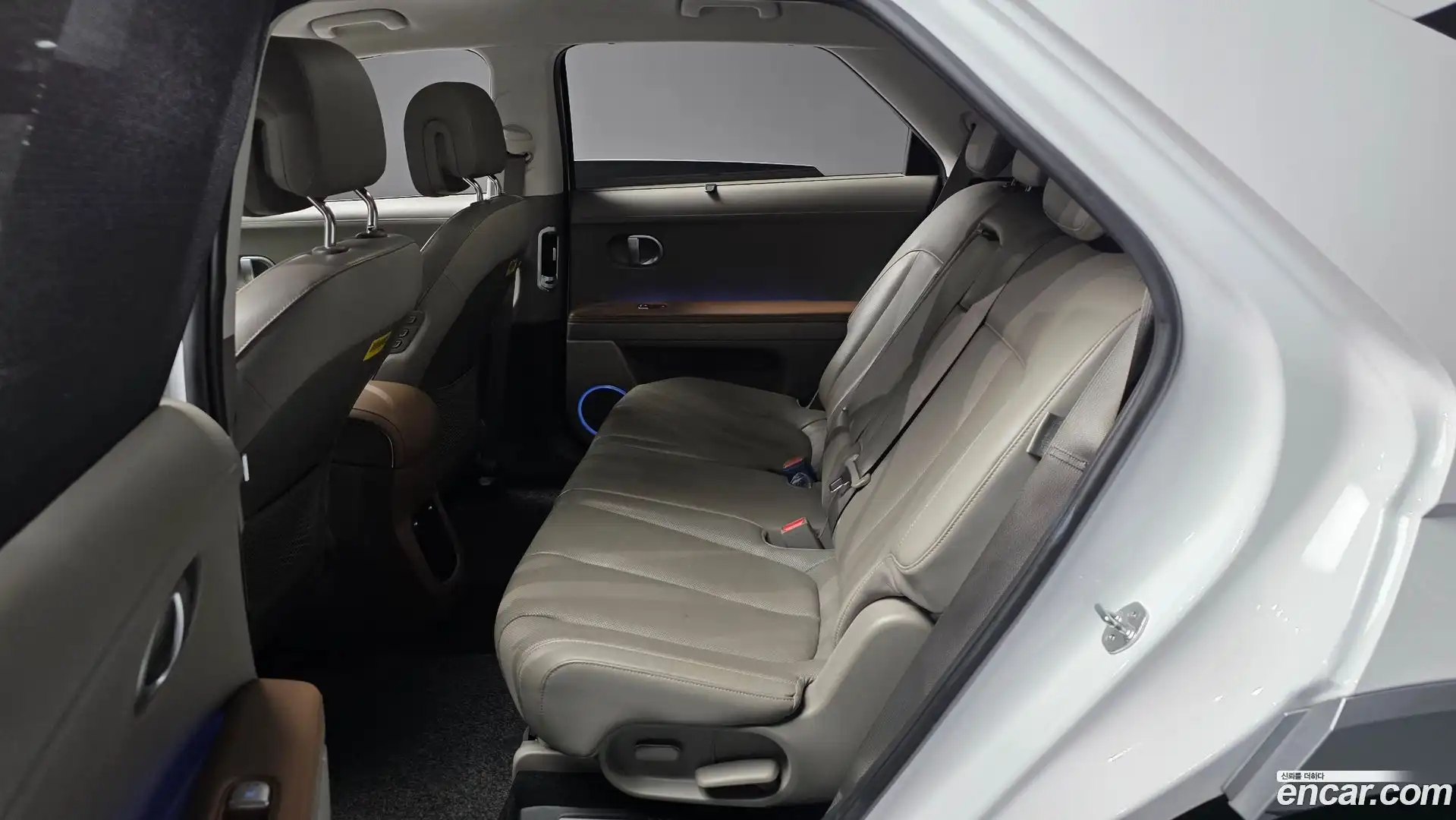 Ioniq5 Hyundai 2022.2-INNER-036