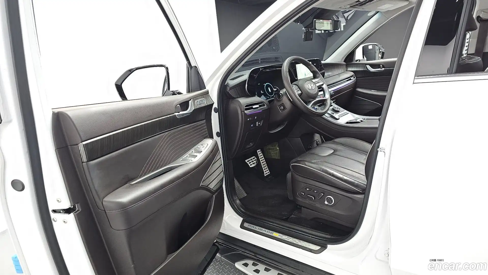 Palisade Hyundai 2023.1-INNER-010