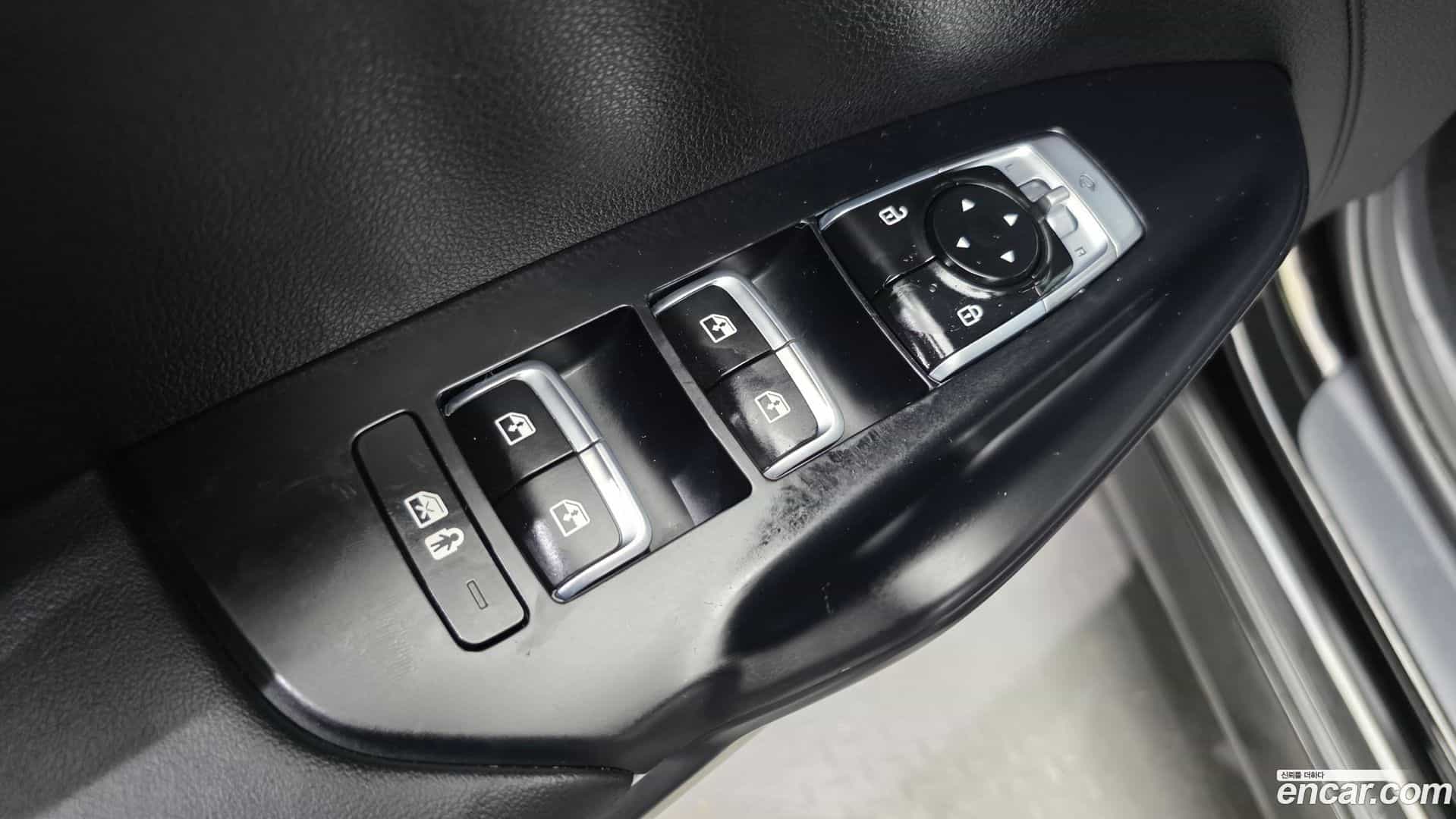 K5 Kia 2023.0-OPTION-017