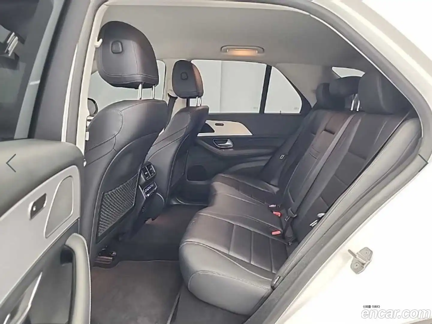 GLE-Class Mercedes-Benz 2019.11-OPTION-016