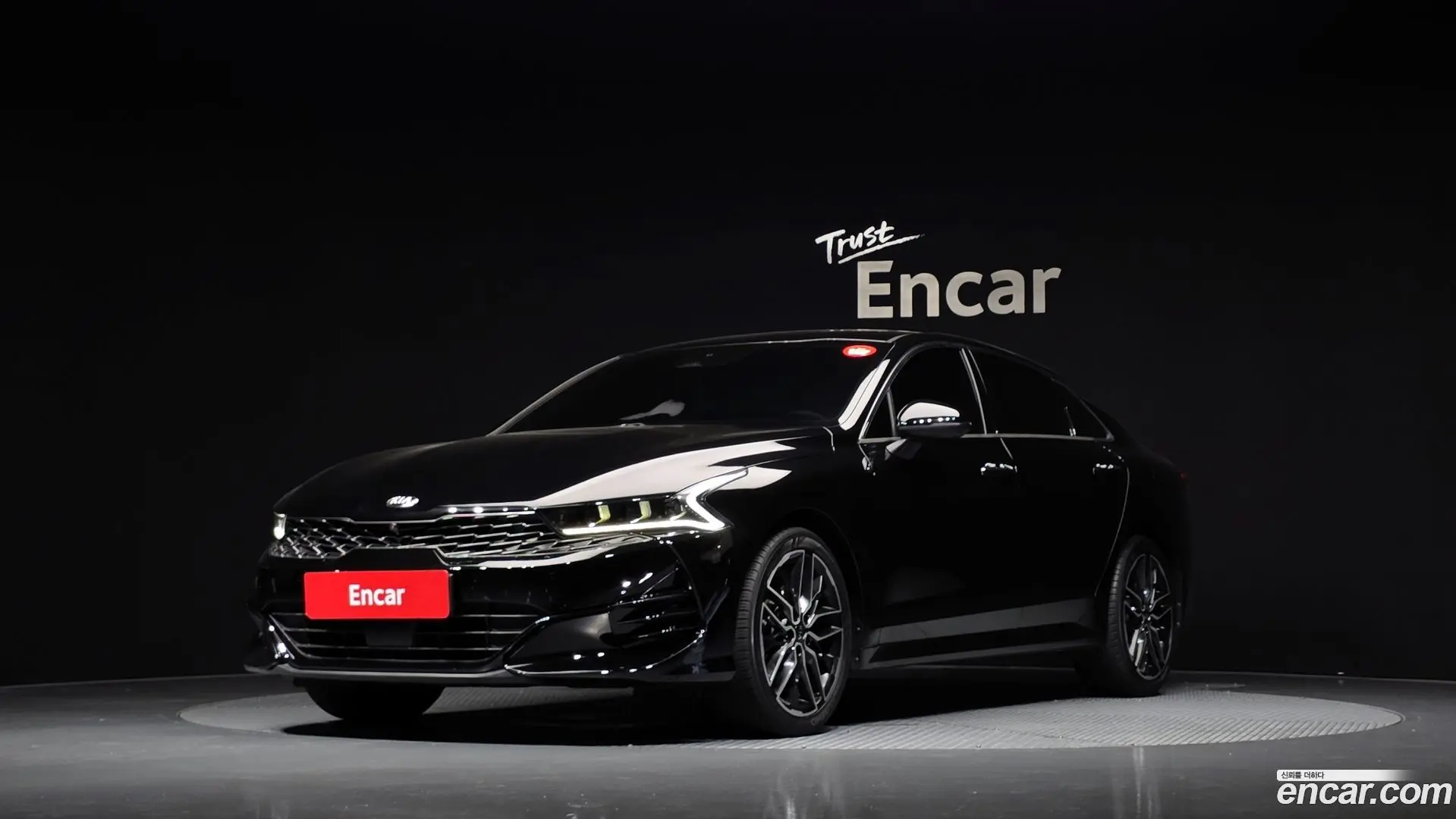 Main__Slider__Photo:K5 Kia 2021.2-0