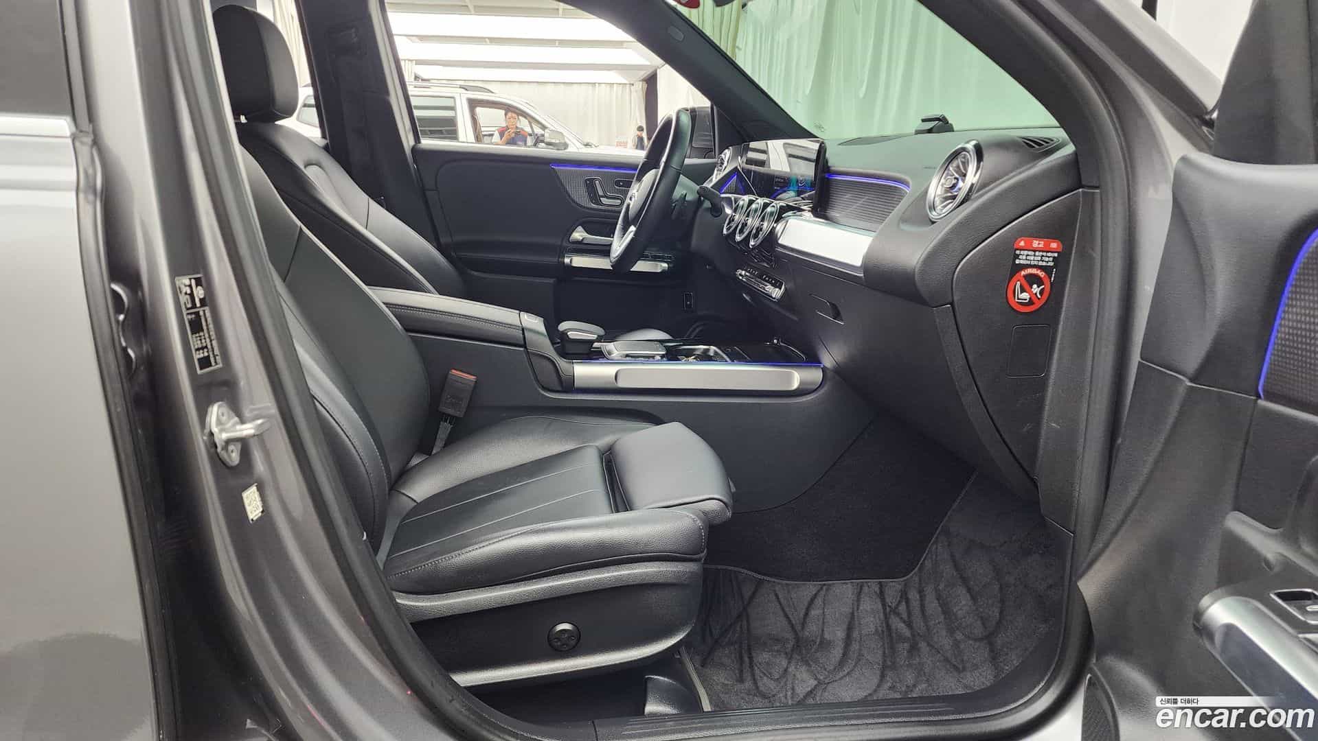 GLB-Class Mercedes-Benz 2021.7-OPTION-015