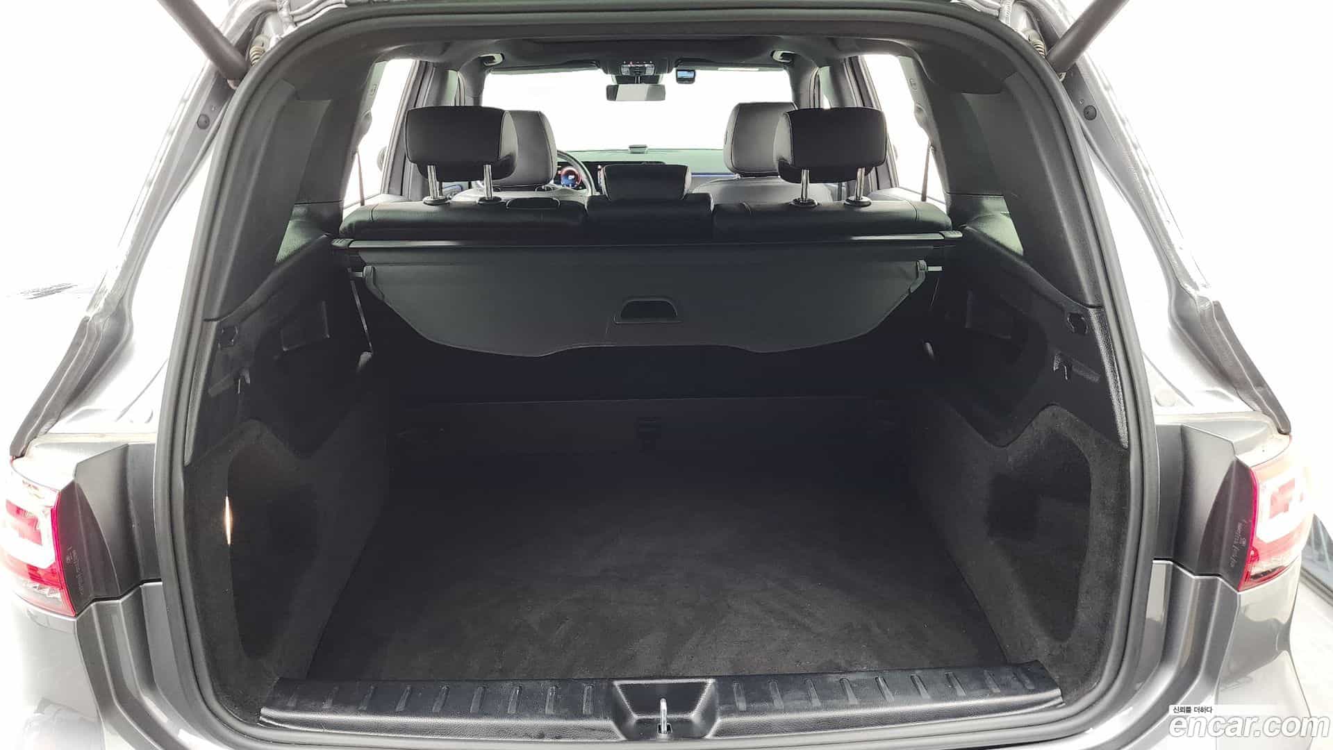 GLB-Class Mercedes-Benz 2021.7-OPTION-024