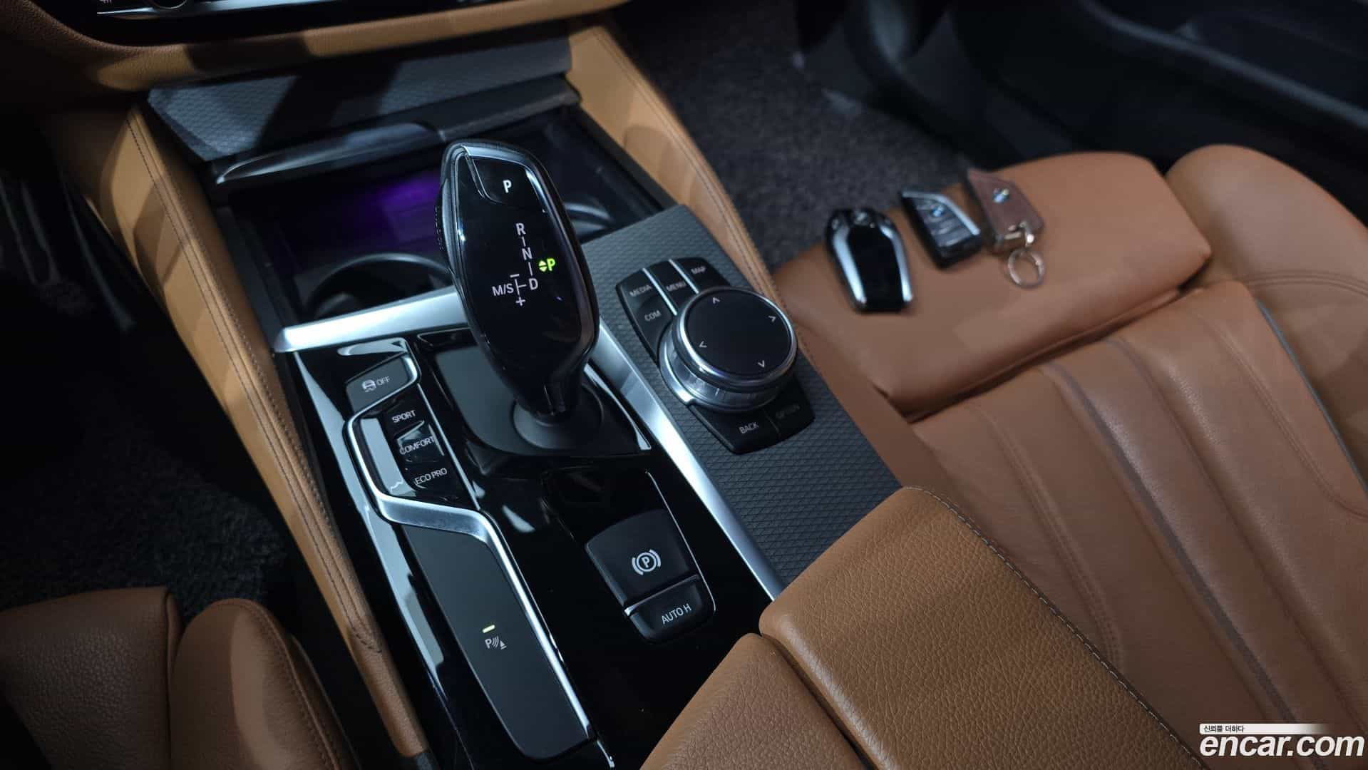 5-Series BMW 2017.11-INNER-009