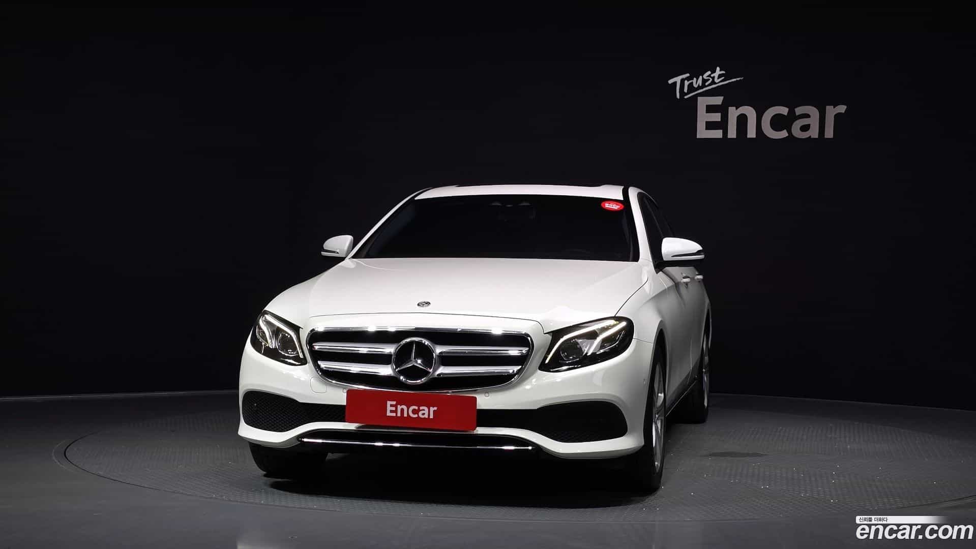 E-Class Mercedes-Benz 2017.8-OUTER-003
