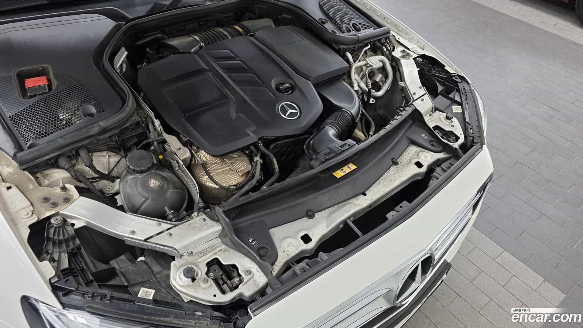 E-Class Mercedes-Benz 2017.8-OUTER-006