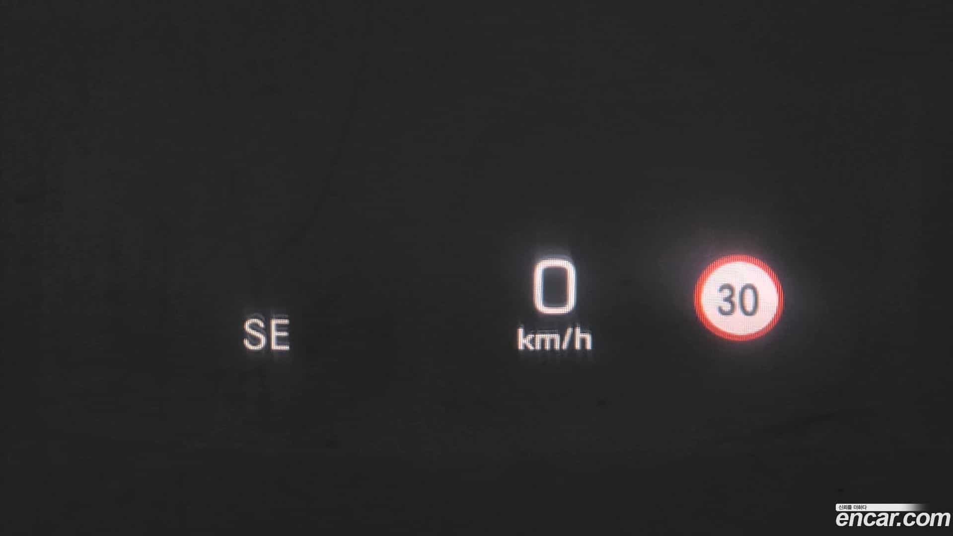 E-Class Mercedes-Benz 2017.8-OPTION-023
