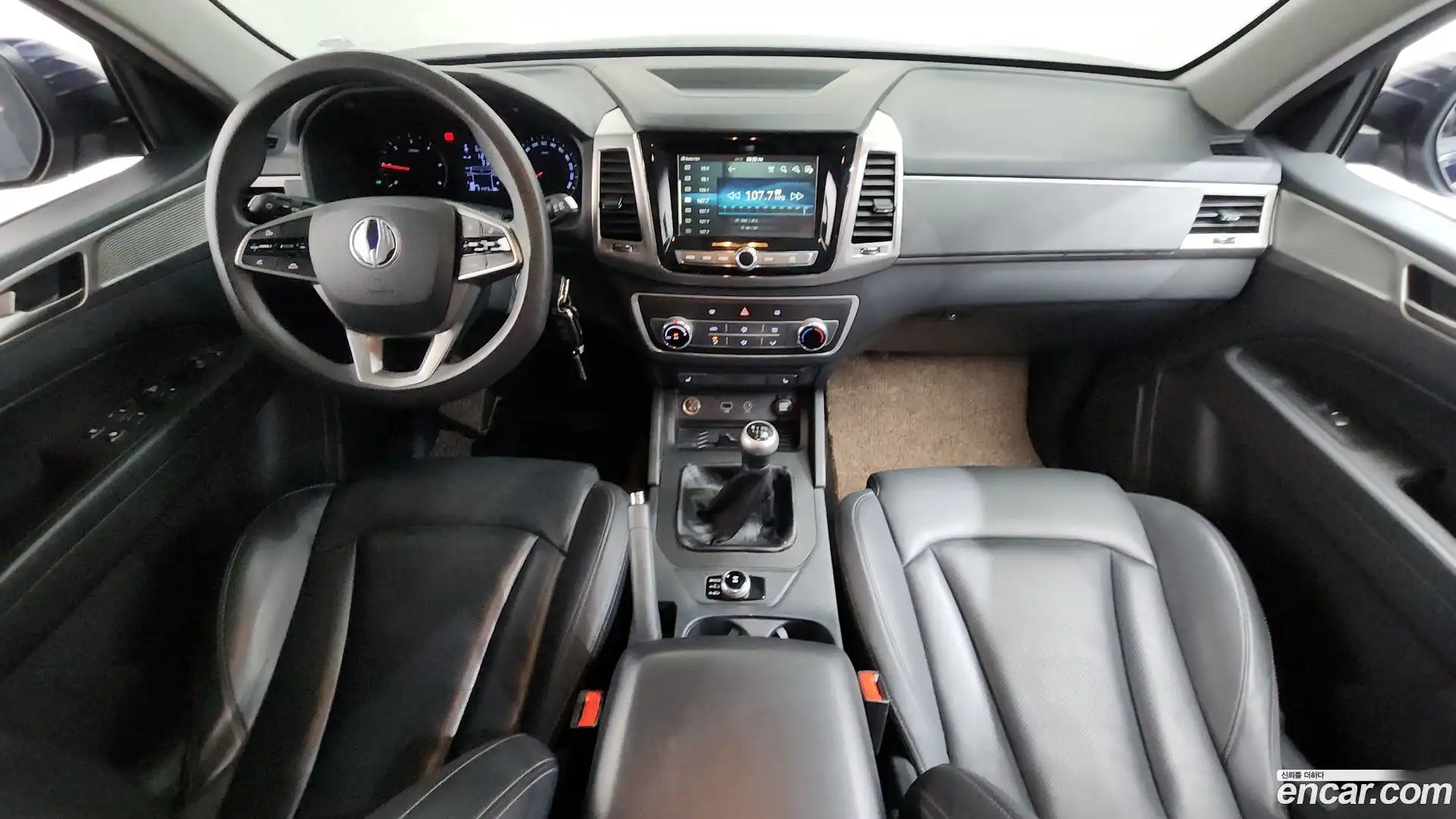 Rexton KG Mobility 2019.3-INNER-007