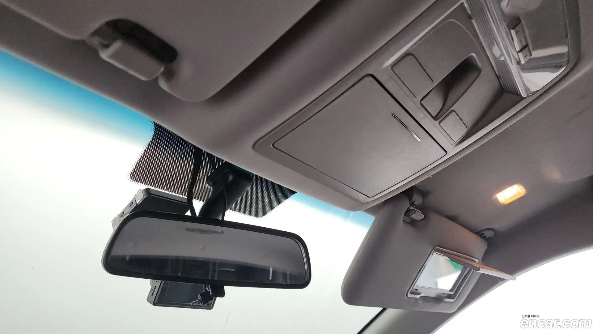 Rexton KG Mobility 2019.3-OPTION-024