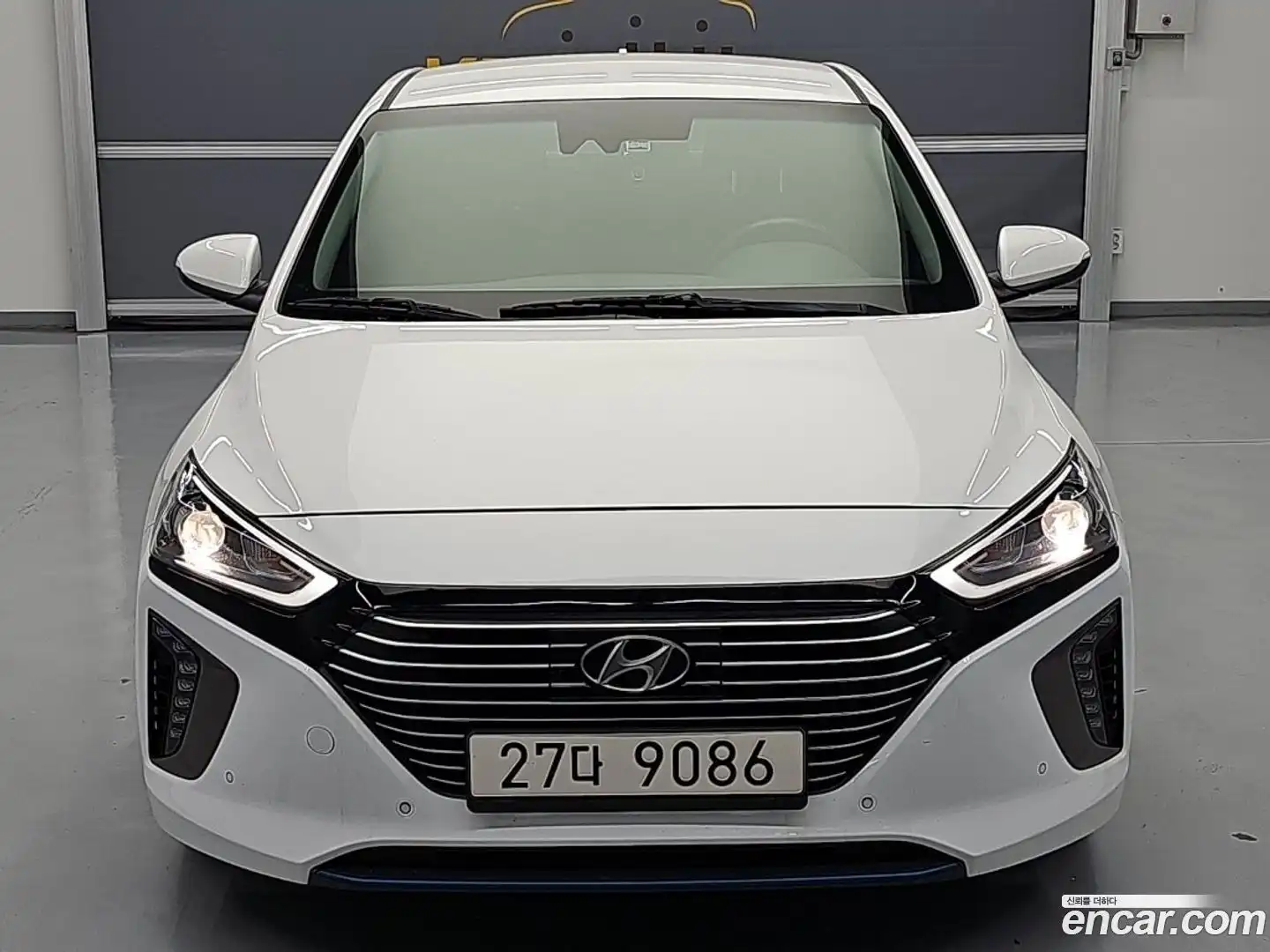 Ioniq Hyundai 2018.8-OUTER-002