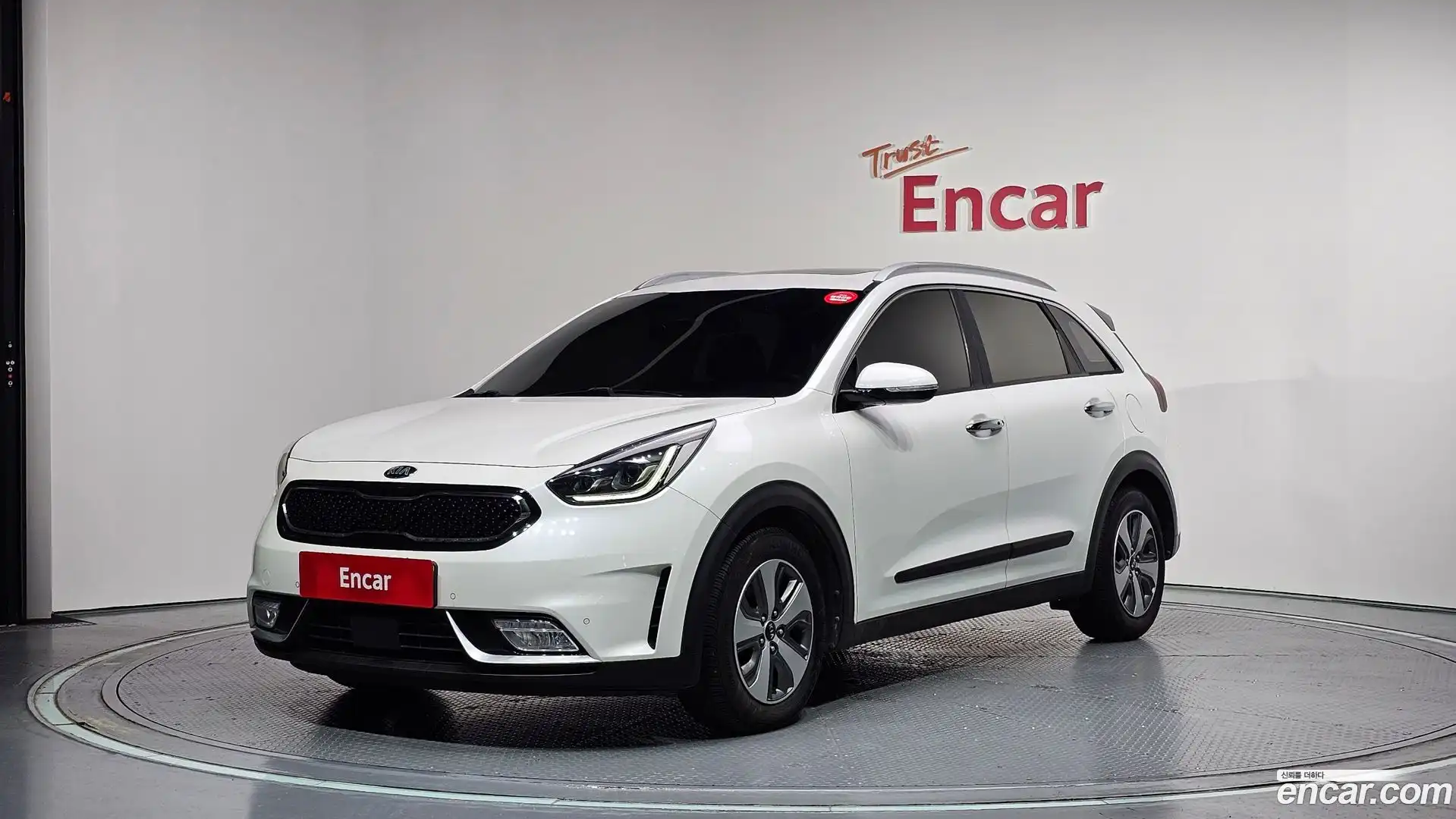 Niro Kia 2019.2-OUTER-001