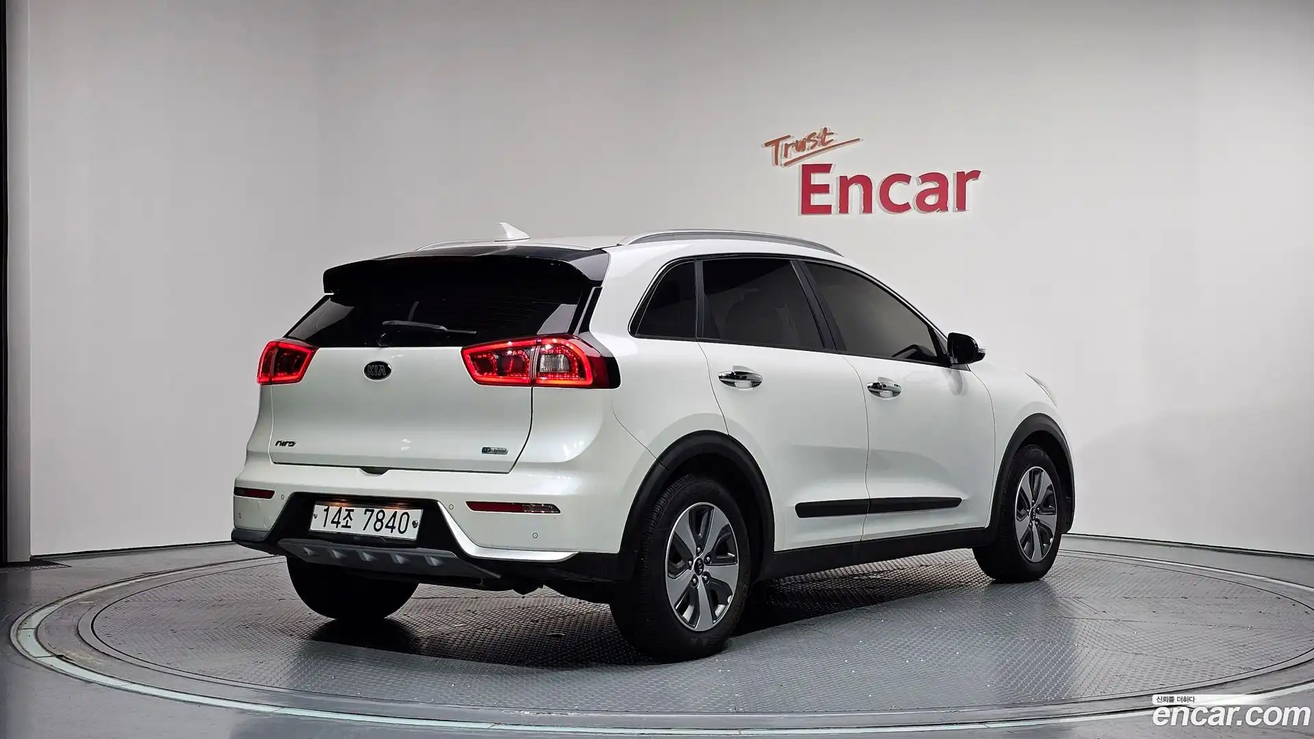 Niro Kia 2019.2-OUTER-002