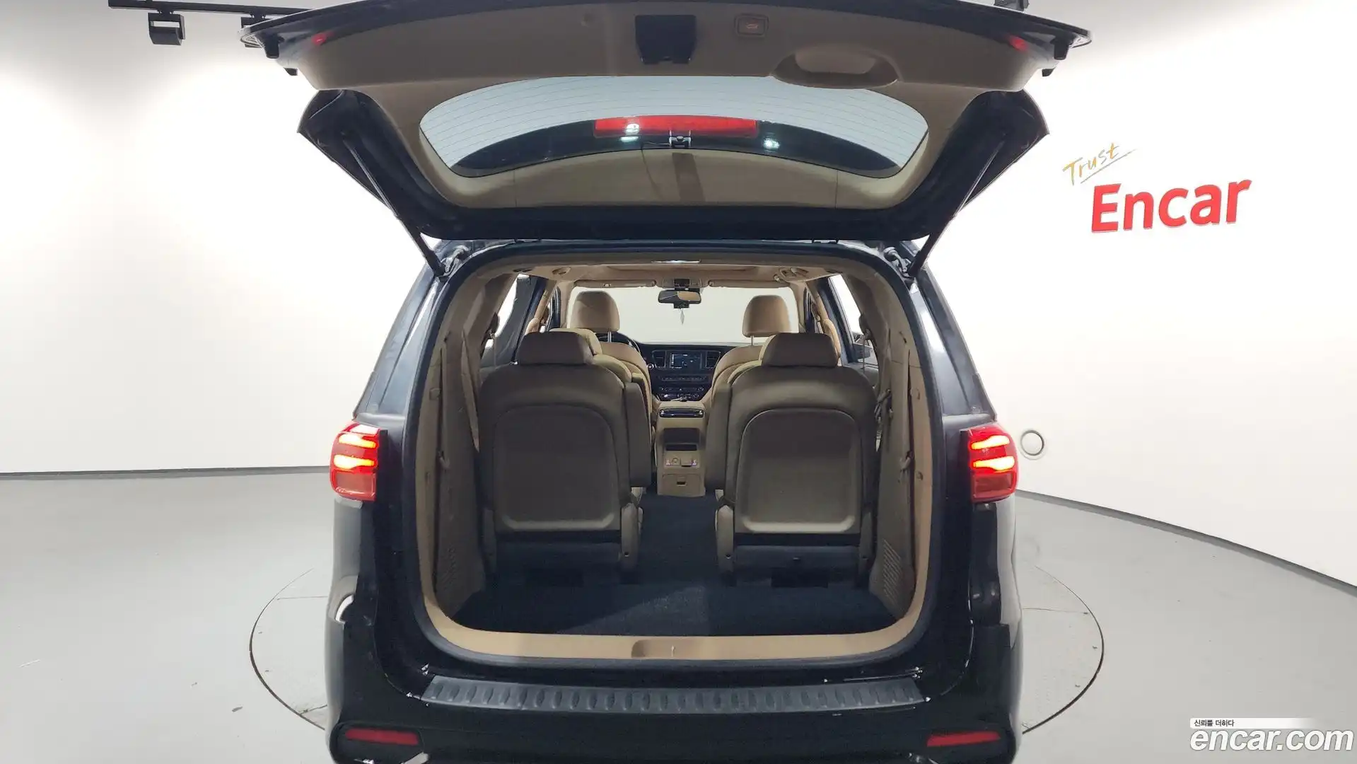 Canival Kia 2019.10-OPTION-041