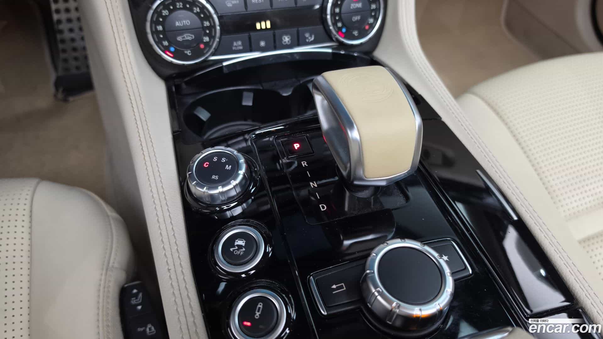 CLS-Class Mercedes-Benz 2017.1-INNER-009