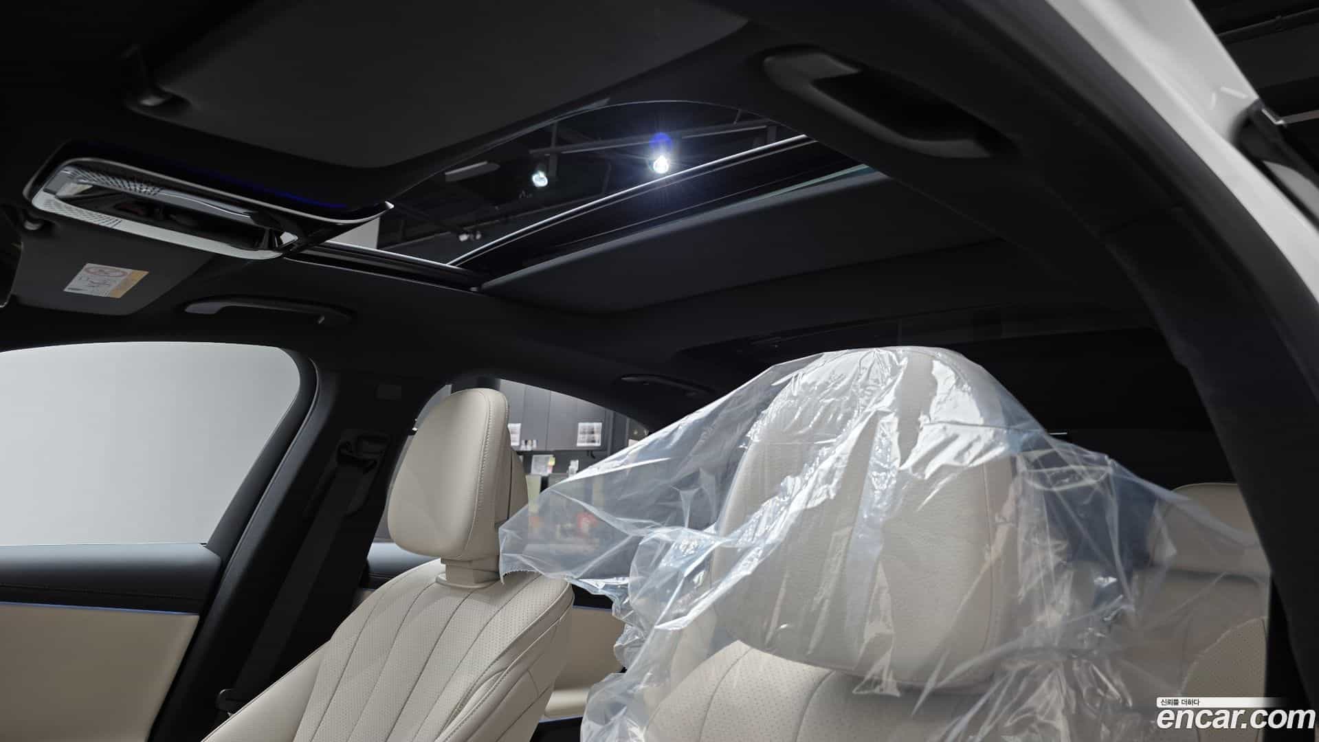 E-Class Mercedes-Benz 2026.1-OPTION-022