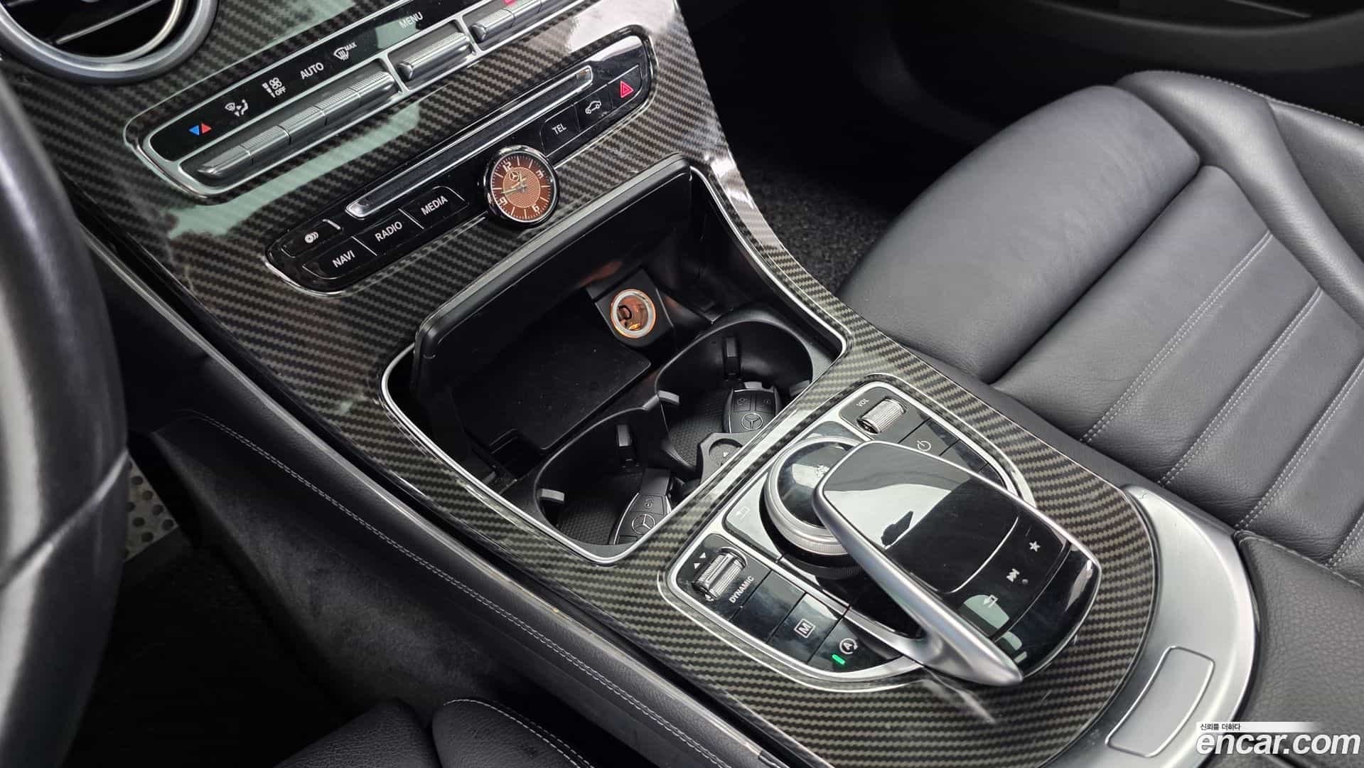 GLC-Class Mercedes-Benz 2017.0-OPTION-043