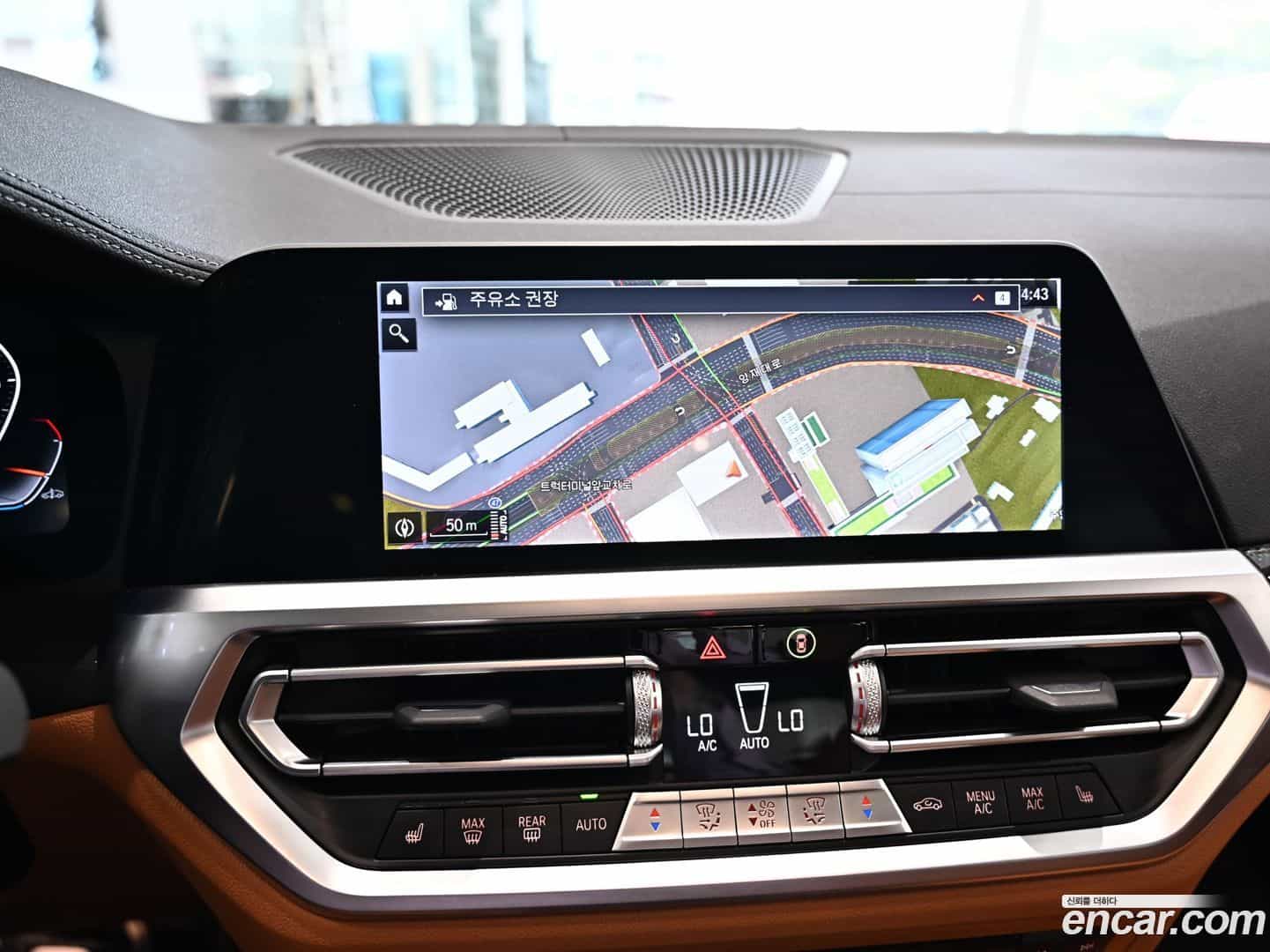 3-Series BMW 2022.0-INNER-010