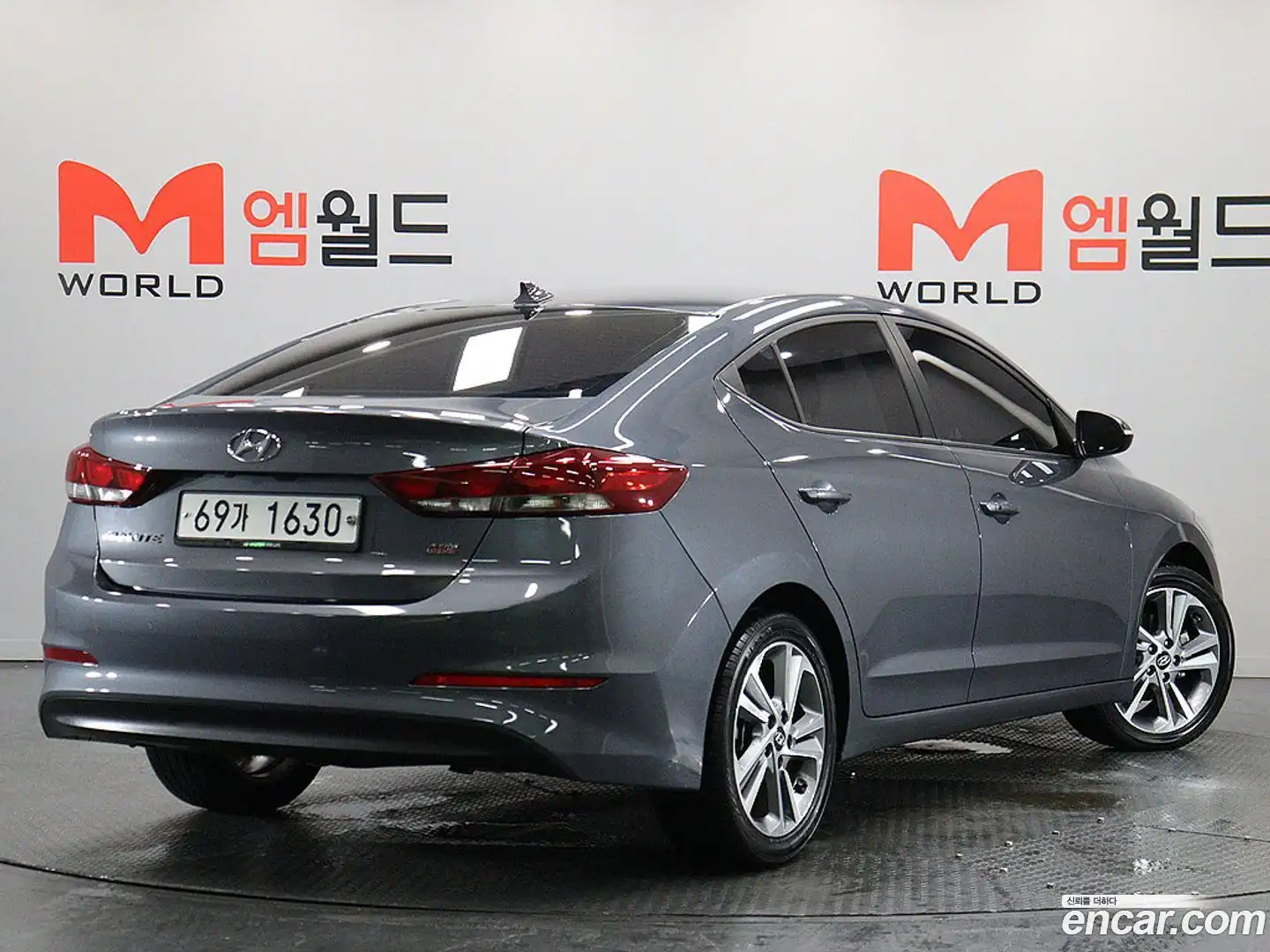 AVANTE Hyundai 2017.1-OUTER-003