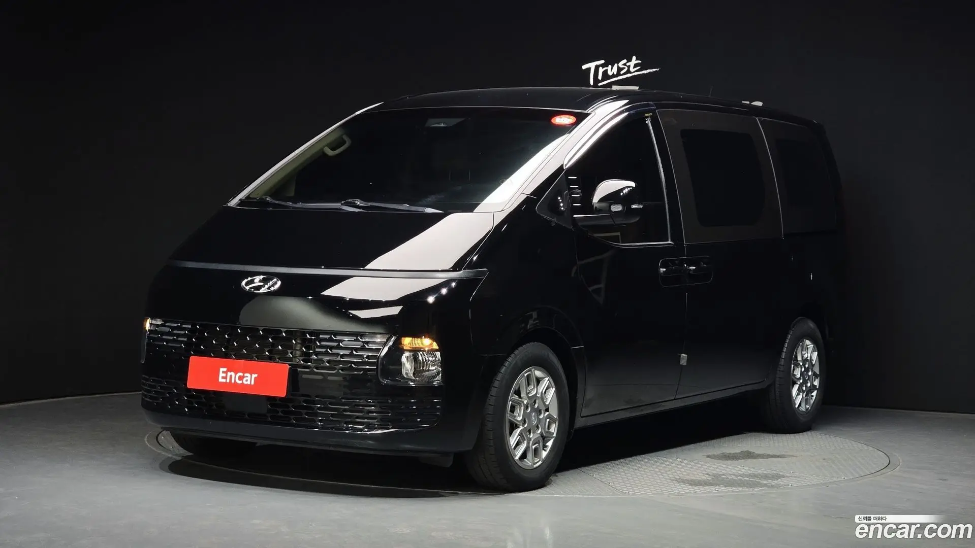 Main__Slider__Photo:Staria Hyundai 2021.8-0