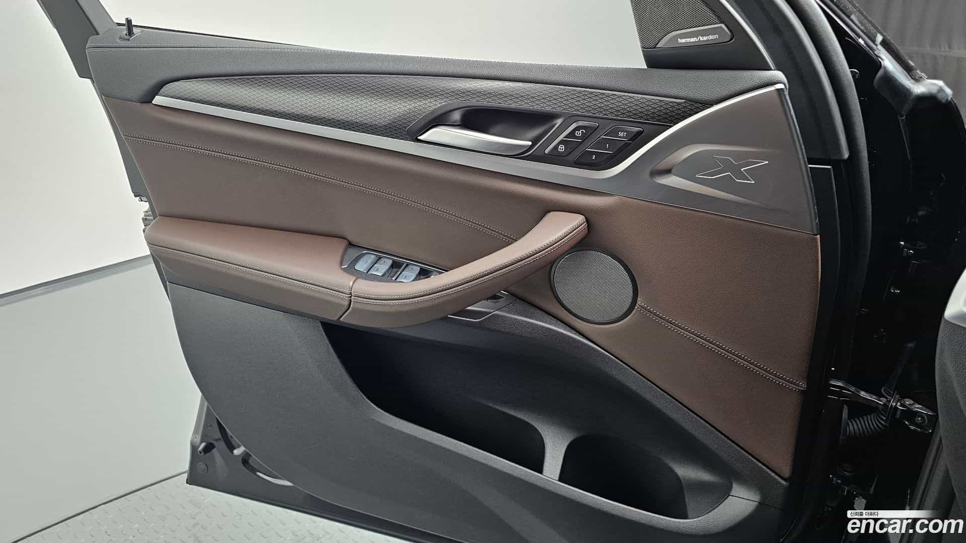 X4 BMW 2023.2-INNER-034