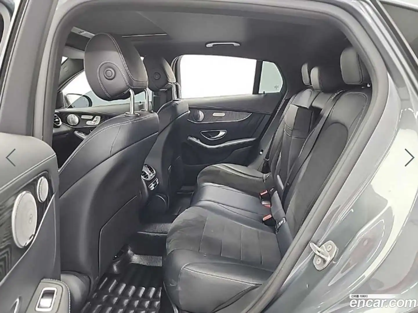 GLC-Class Mercedes-Benz 2017.6-OPTION-016