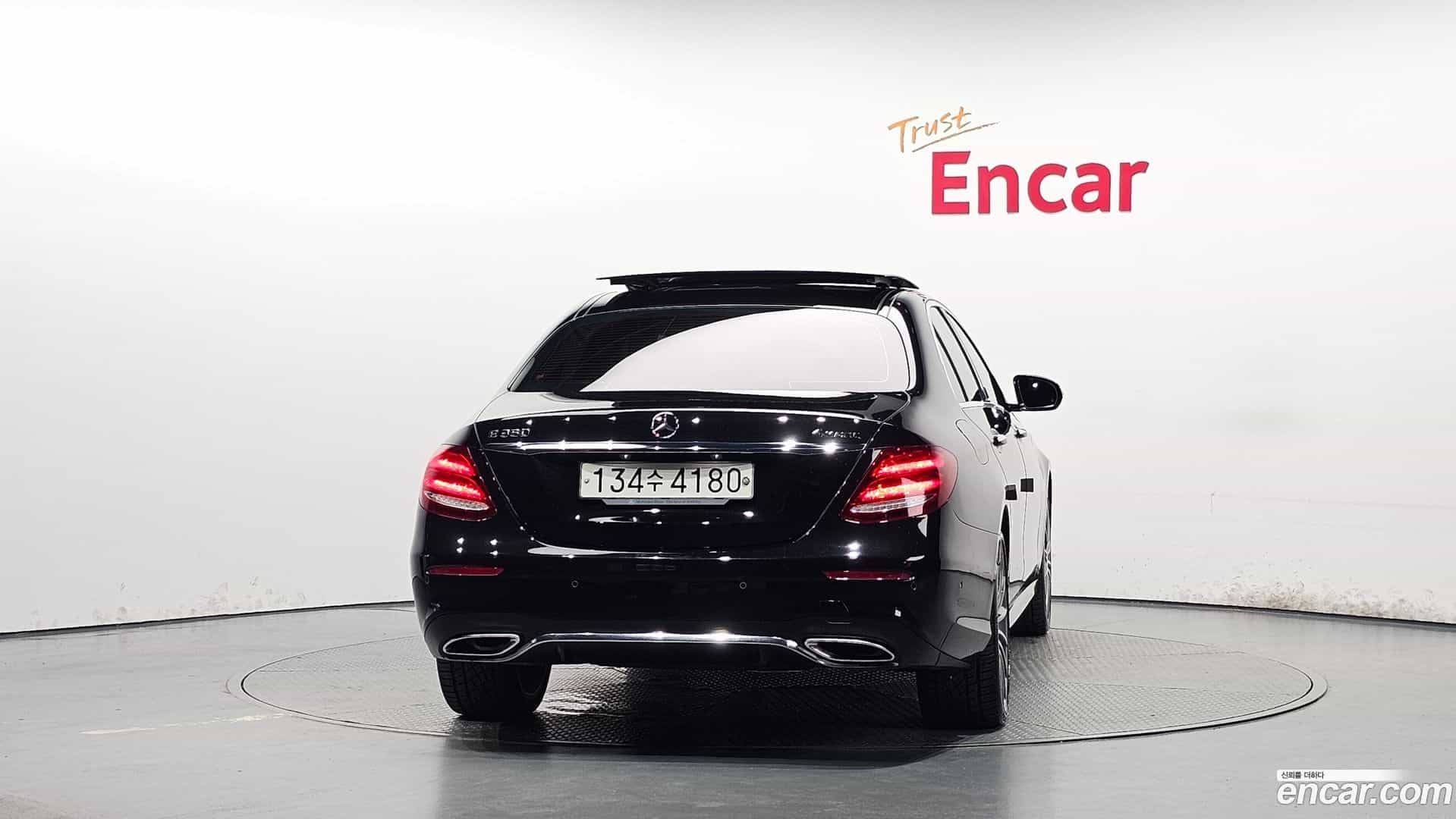E-Class Mercedes-Benz 2019.8-OUTER-004