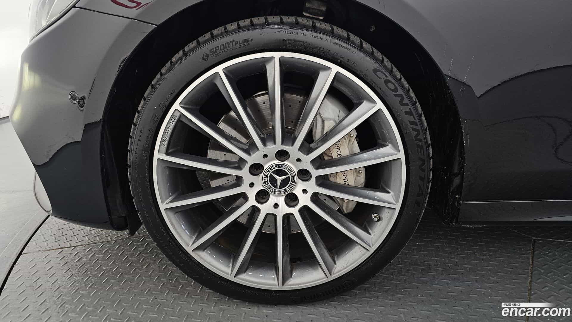 E-Class Mercedes-Benz 2019.8-OUTER-005