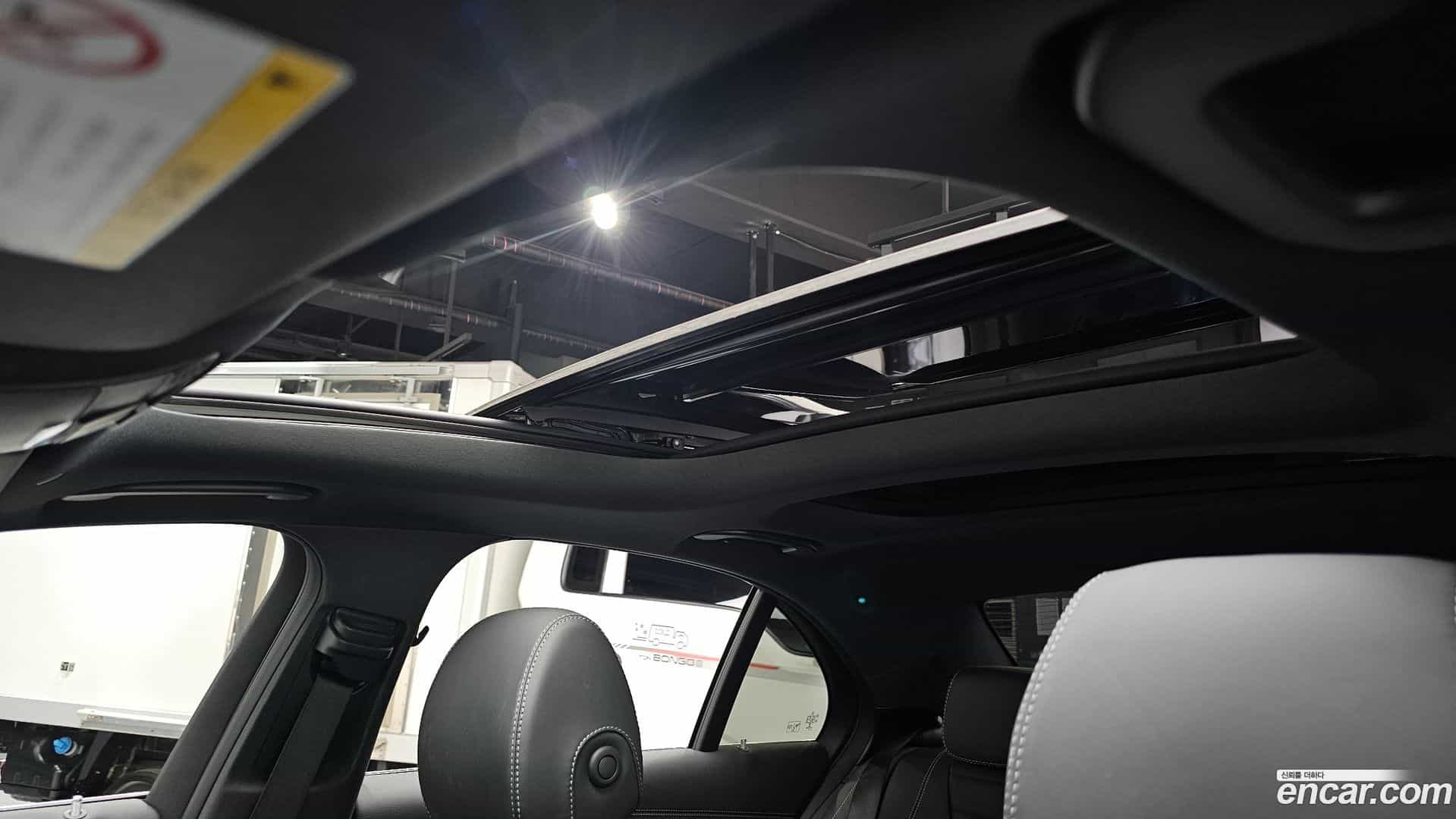 E-Class Mercedes-Benz 2019.8-OPTION-023