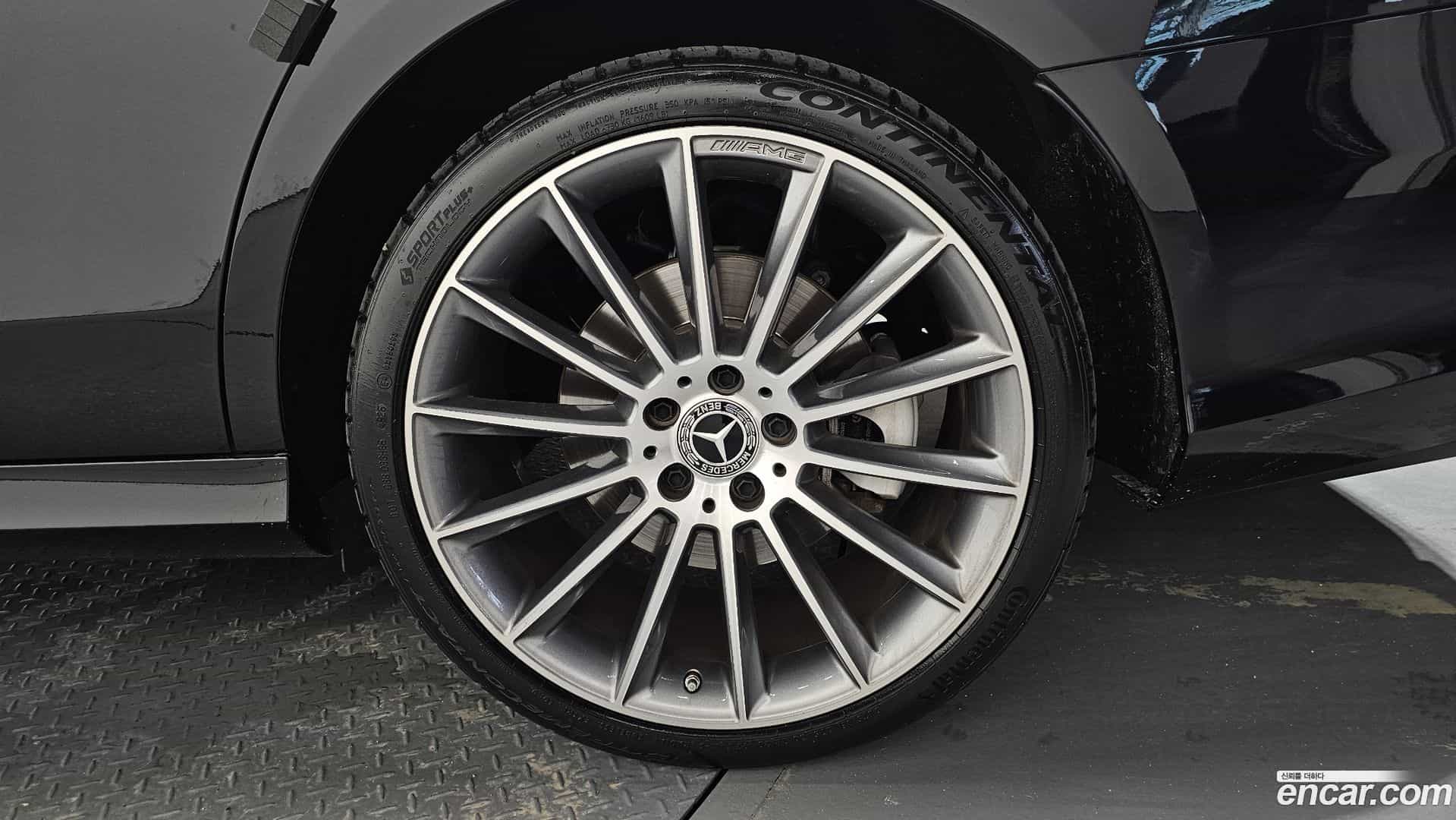 E-Class Mercedes-Benz 2019.8-OUTER-031