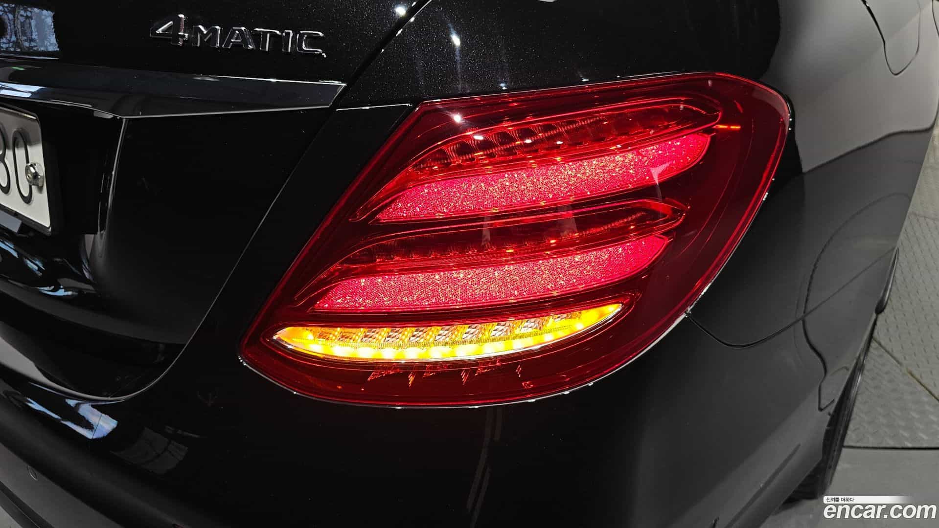 E-Class Mercedes-Benz 2019.8-OUTER-033