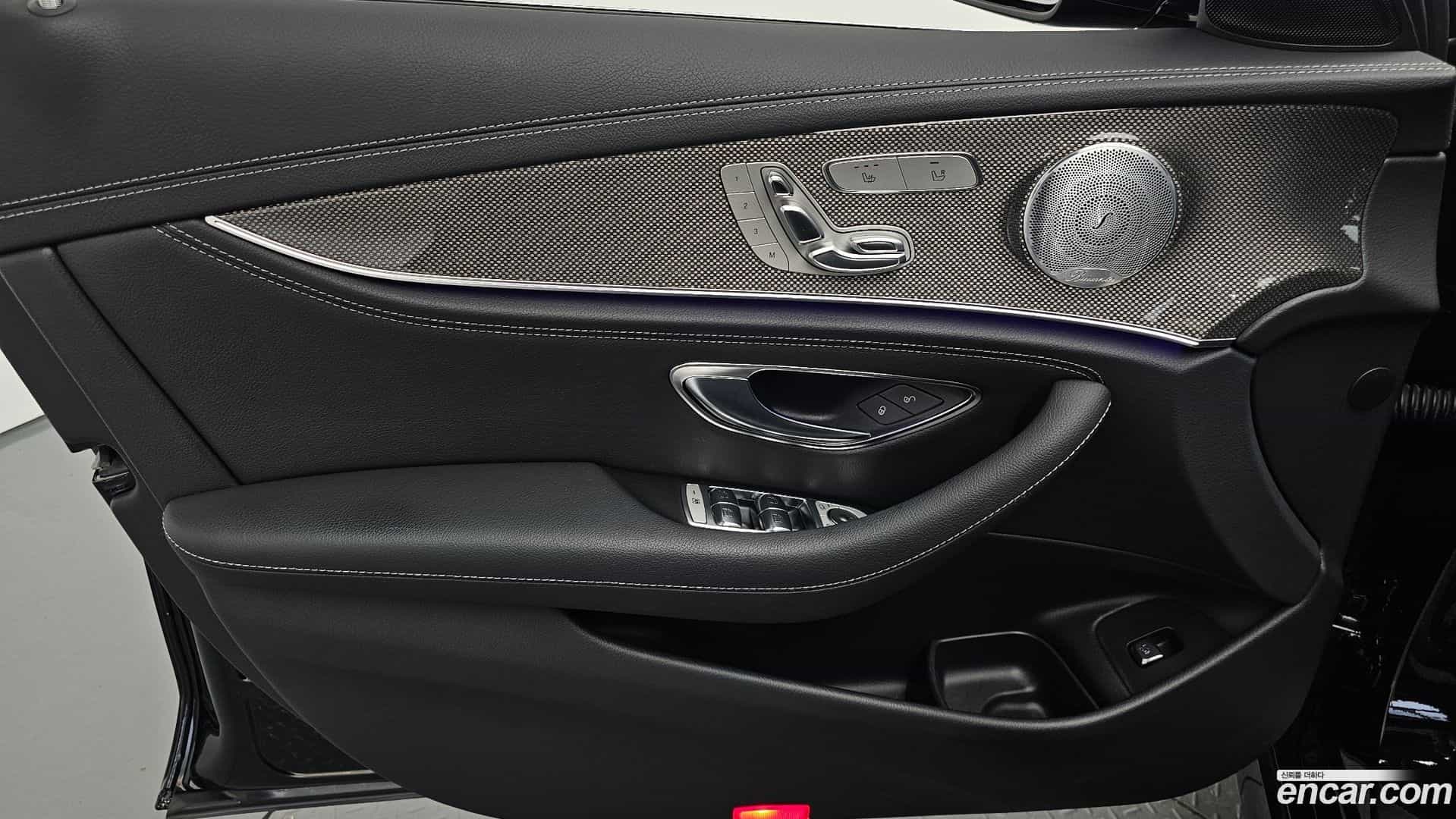 E-Class Mercedes-Benz 2019.8-INNER-034
