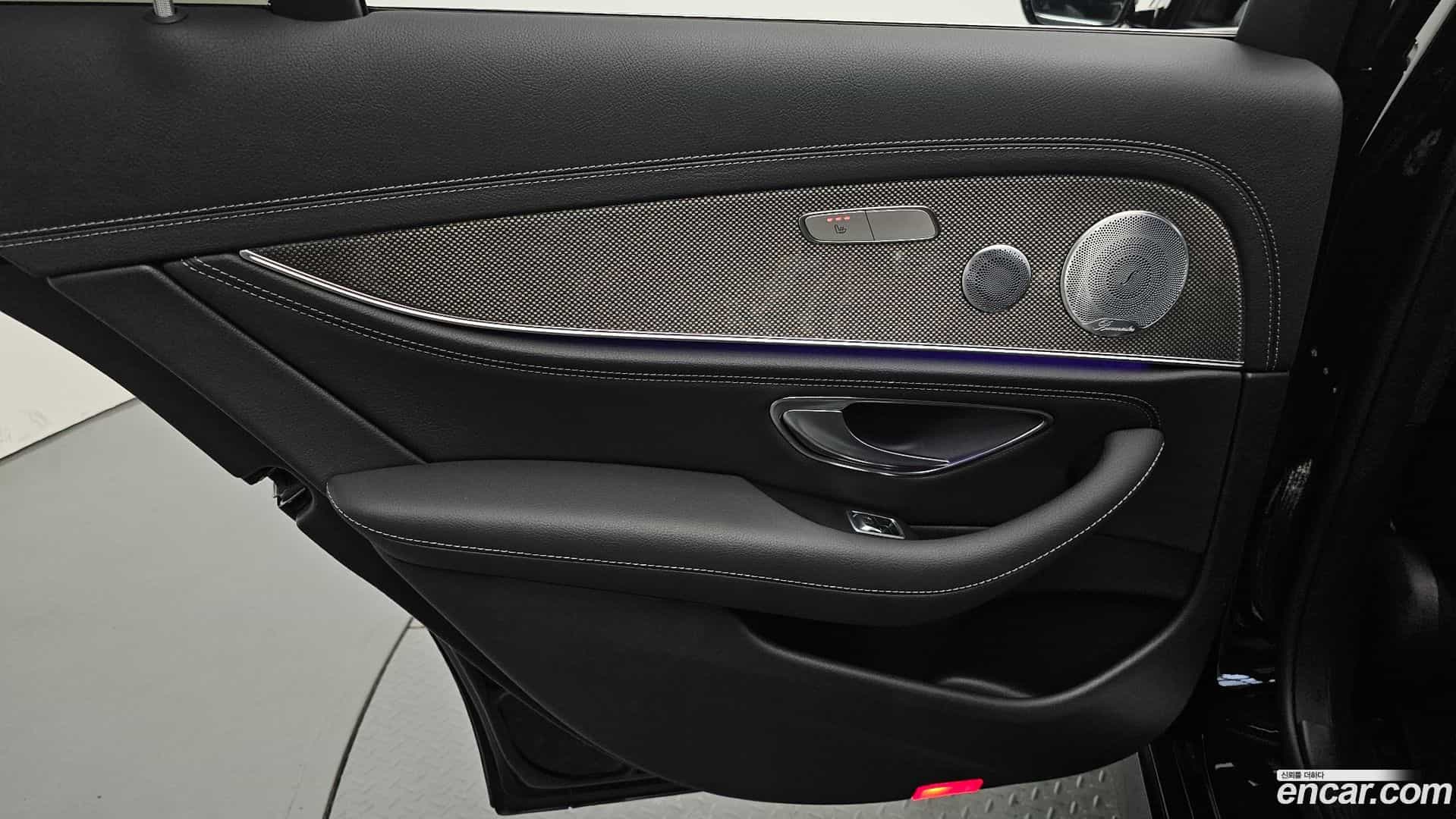 E-Class Mercedes-Benz 2019.8-INNER-035