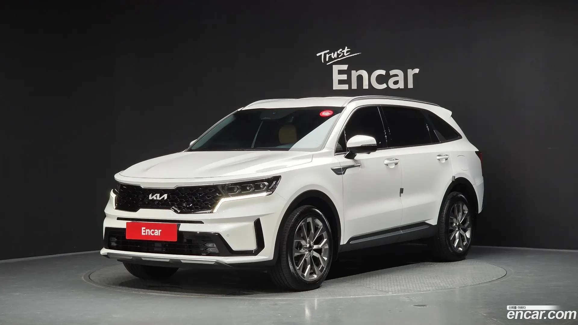 Main__Slider__Photo:Sorento Kia 2023.4-0