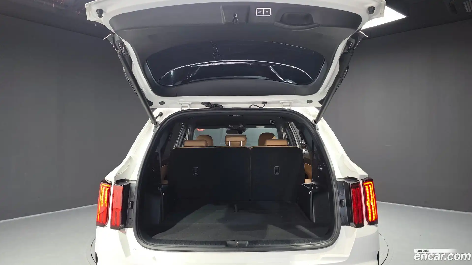 Sorento Kia 2023.4-OPTION-024