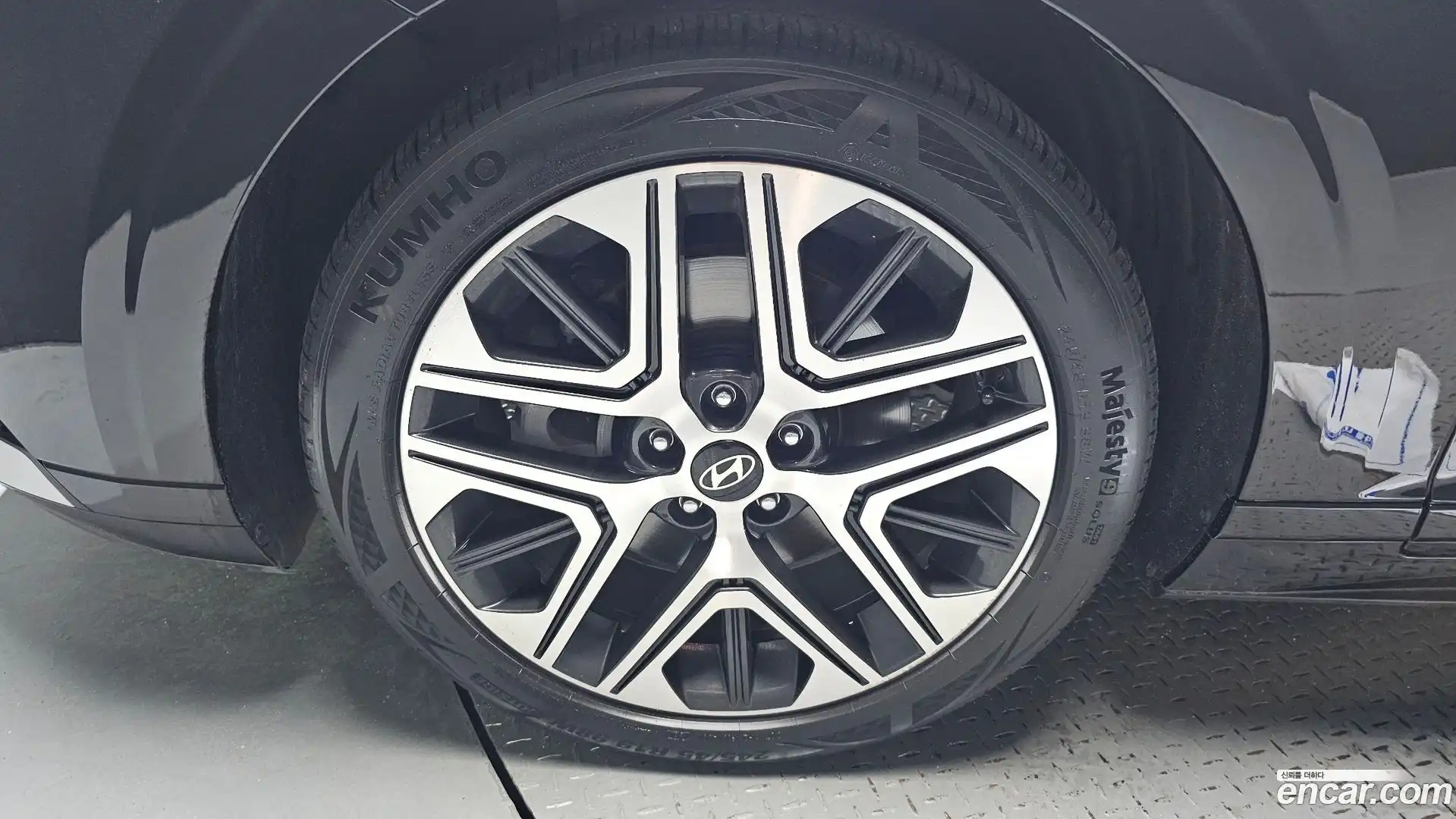 Grandeur Hyundai 2023.2-OUTER-005