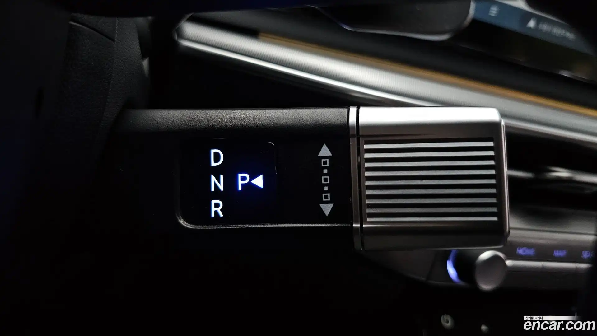 Grandeur Hyundai 2023.2-INNER-009