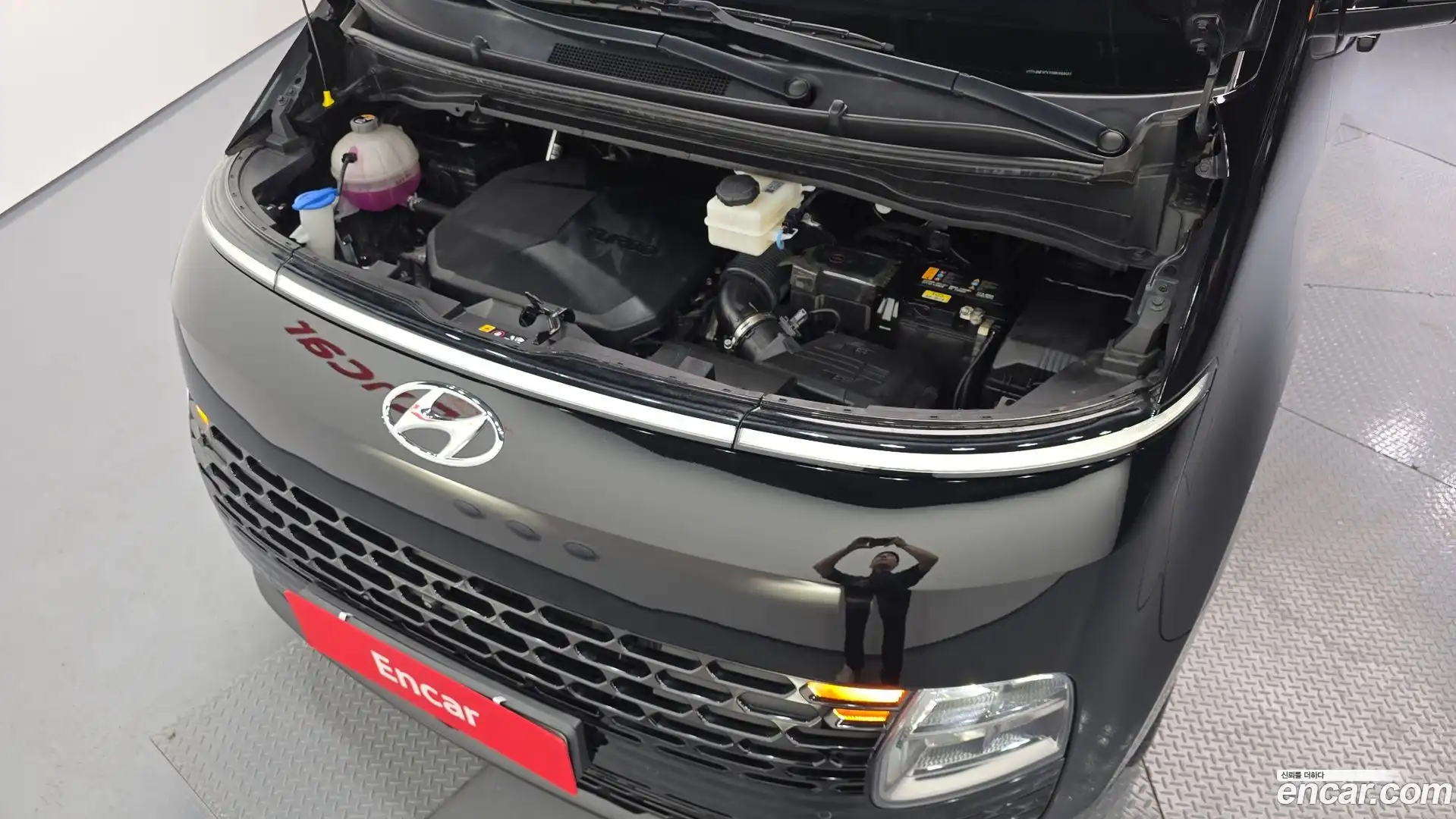 Staria Hyundai 2023.0-OUTER-006