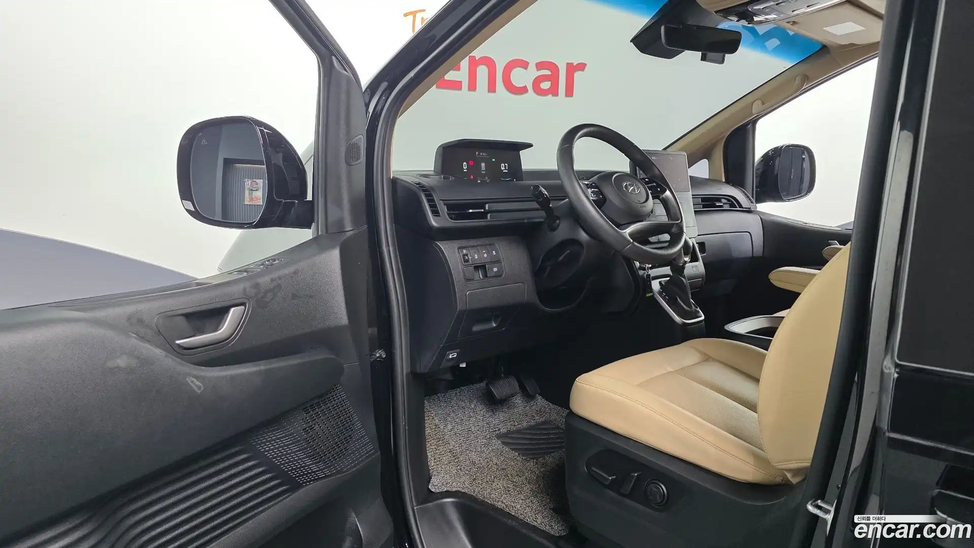 Staria Hyundai 2023.0-INNER-010