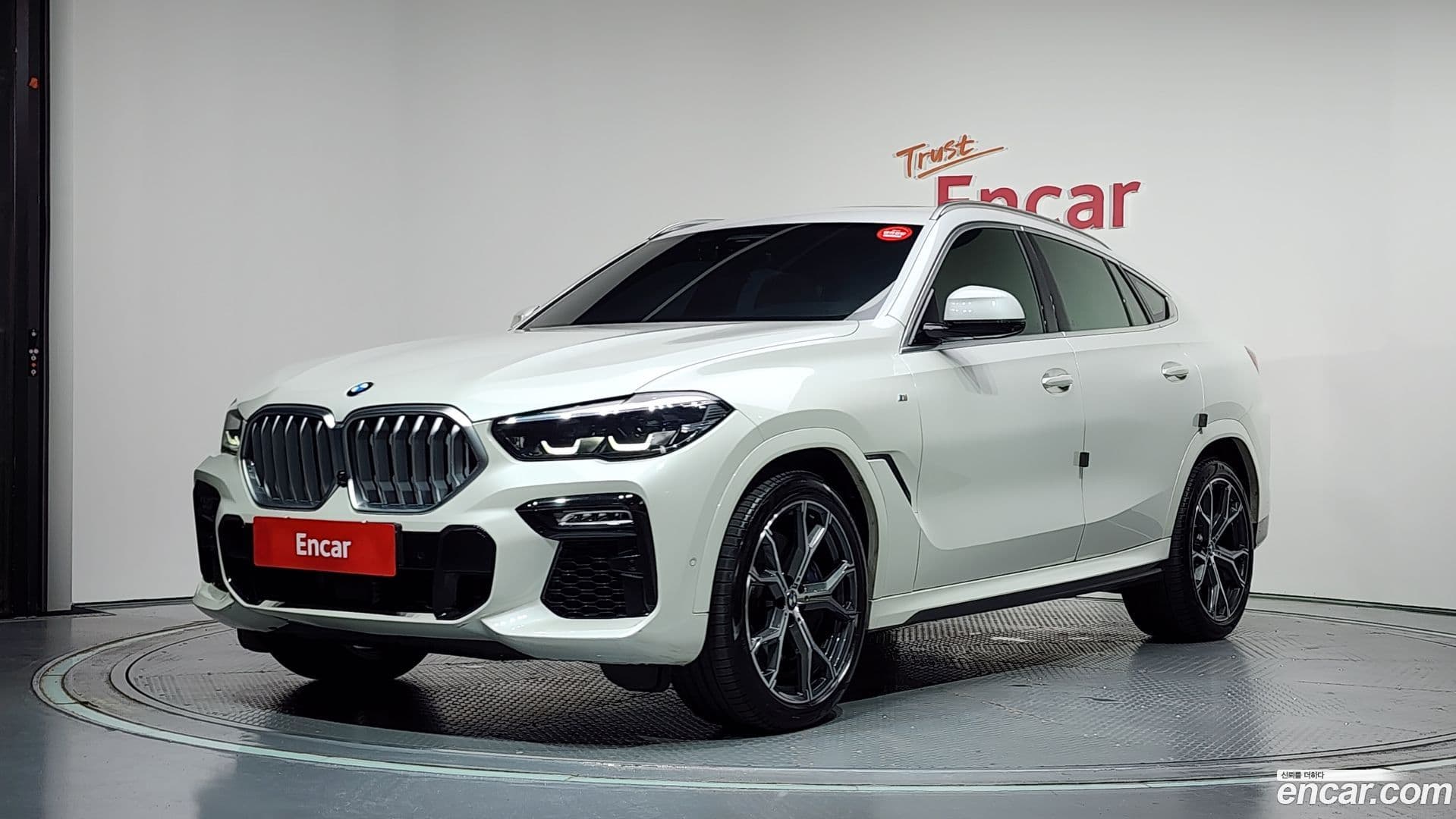 Main__Slider__Photo:X6 BMW 2020.8-0