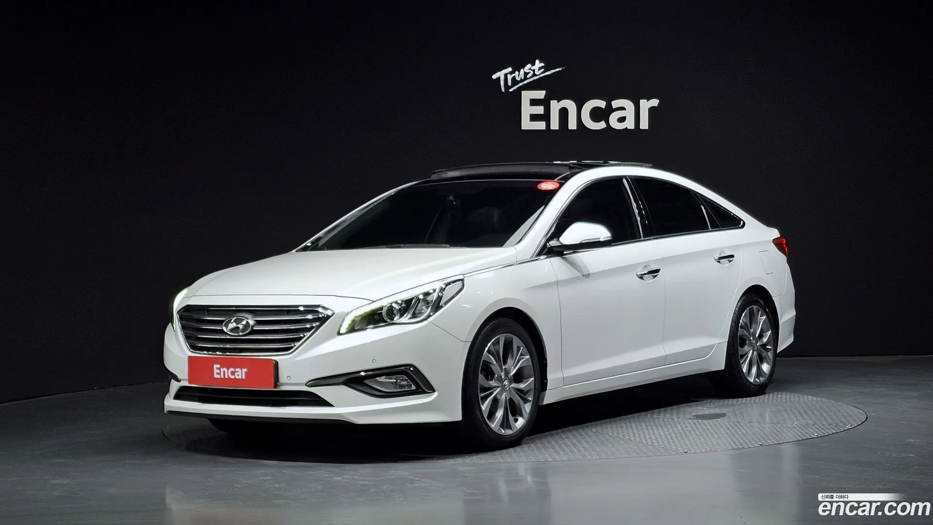 Main__Slider__Photo:Sonata Hyundai 2016.8-0
