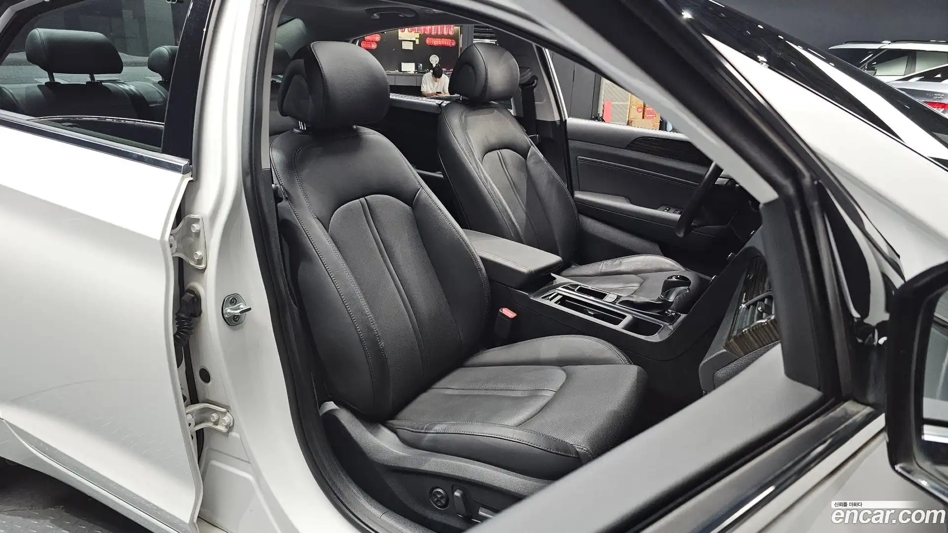 Sonata Hyundai 2016.8-INNER-010