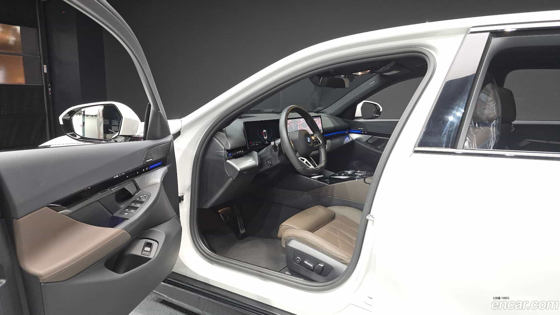 5-Series BMW 2024.1-INNER-010