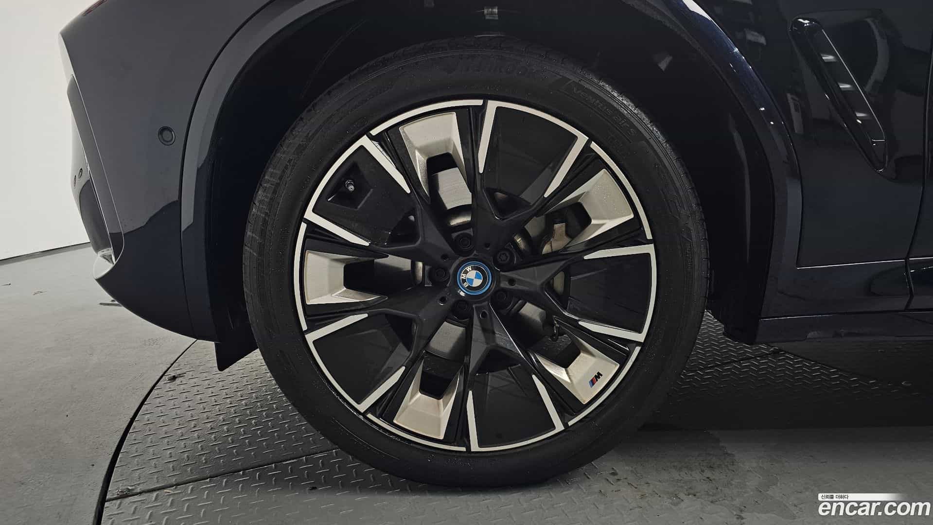 iX3 BMW 2023.10-OUTER-005