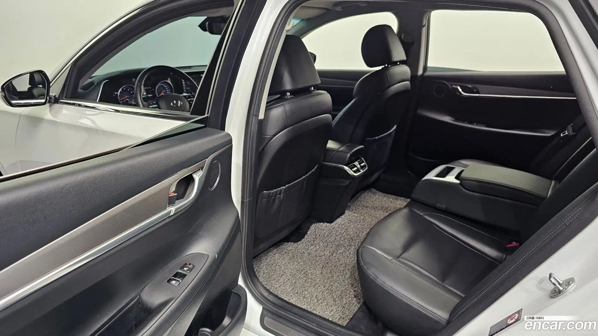 Grandeur Hyundai 2020.0-OPTION-015