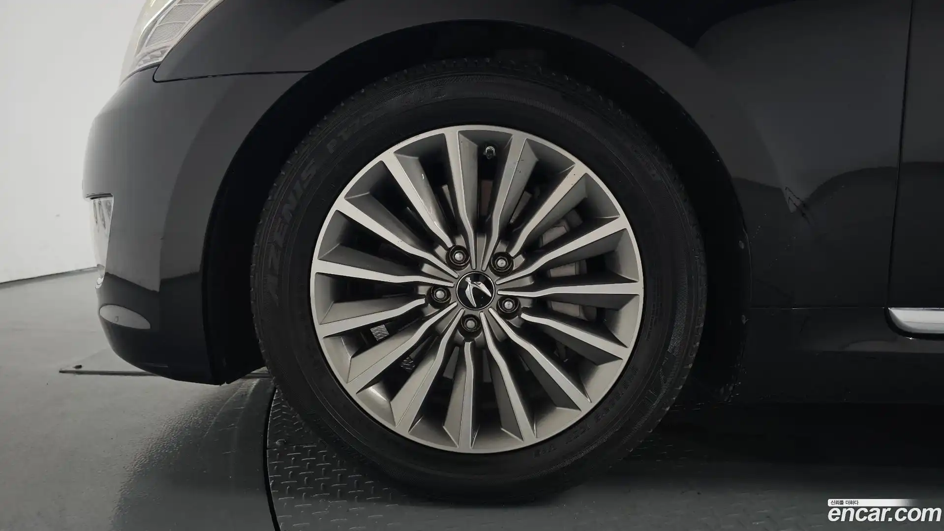 Equus Hyundai 2015.0-OUTER-005
