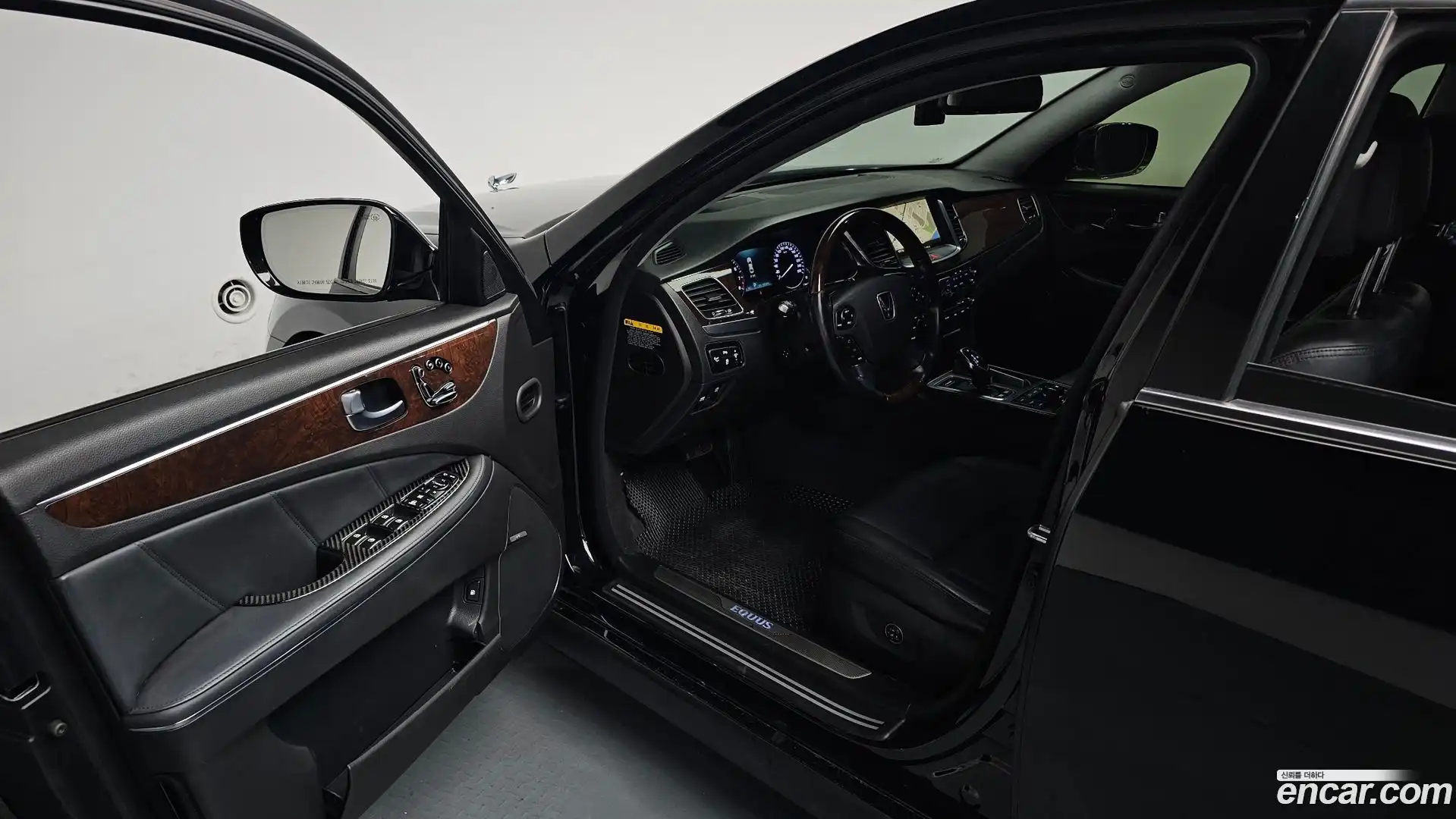 Equus Hyundai 2015.0-INNER-010