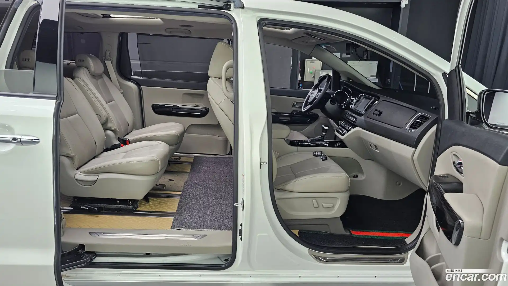 Canival Kia 2019.0-OPTION-016