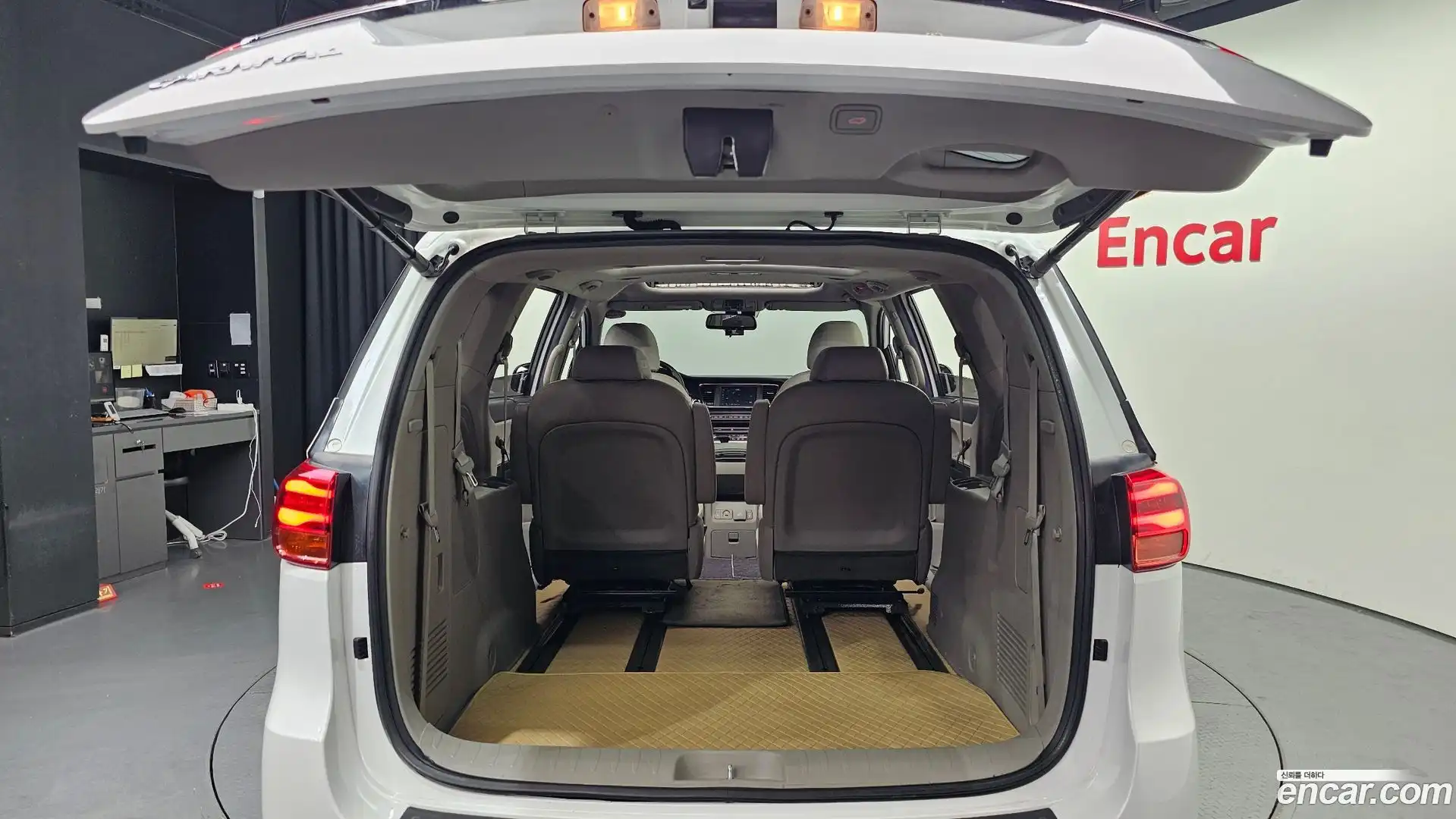 Canival Kia 2019.0-OPTION-024