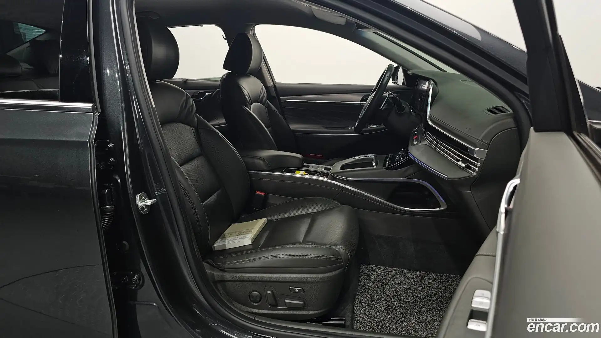 Grandeur Hyundai 2020.5-INNER-010
