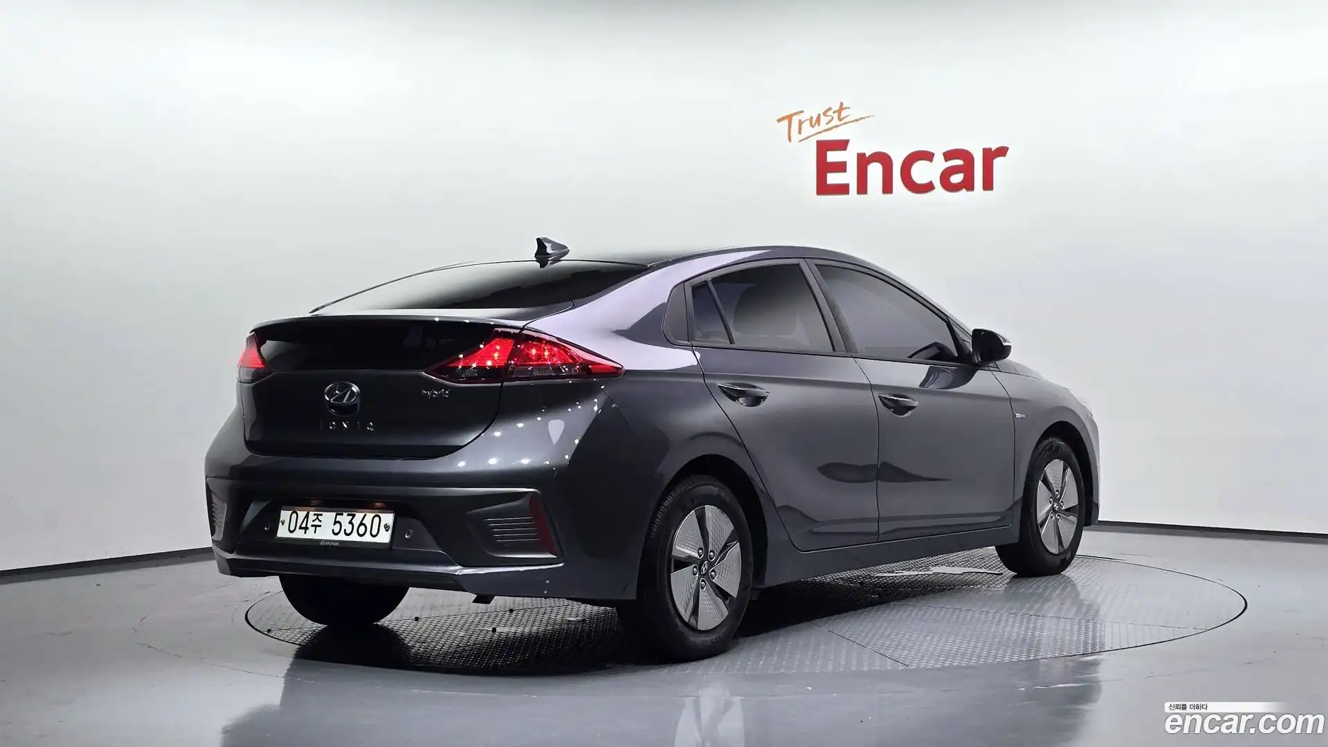 Ioniq Hyundai 2019.1-OUTER-002